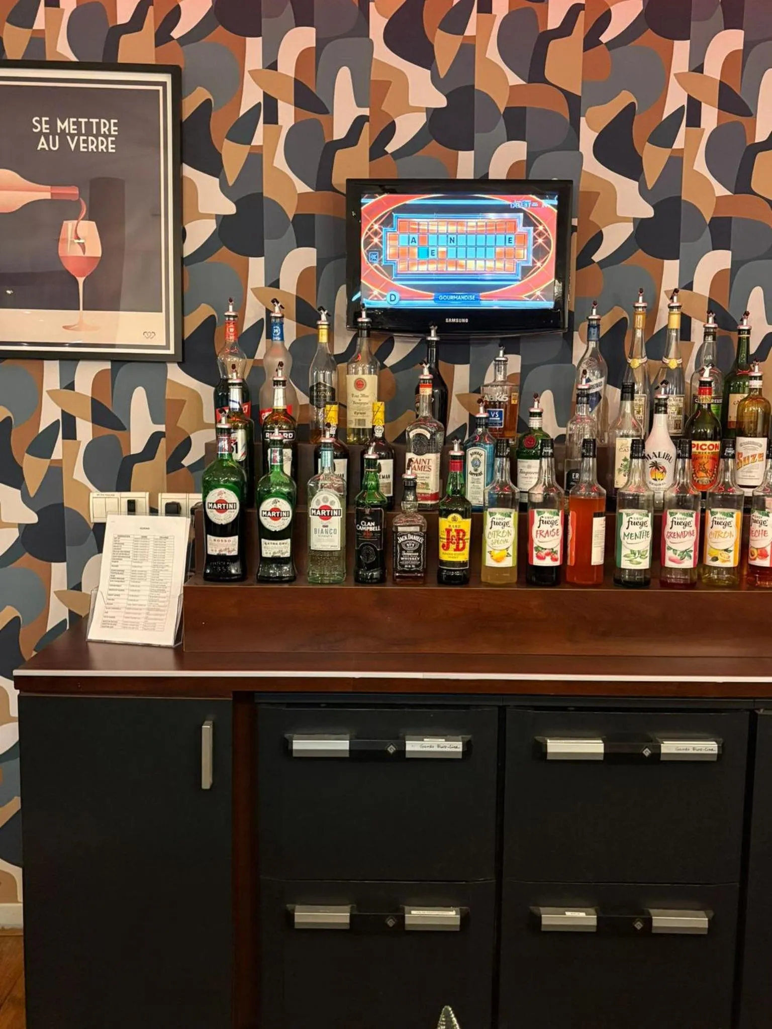 Restaurant/places to eat in Kyriad Hotel Dijon Gare