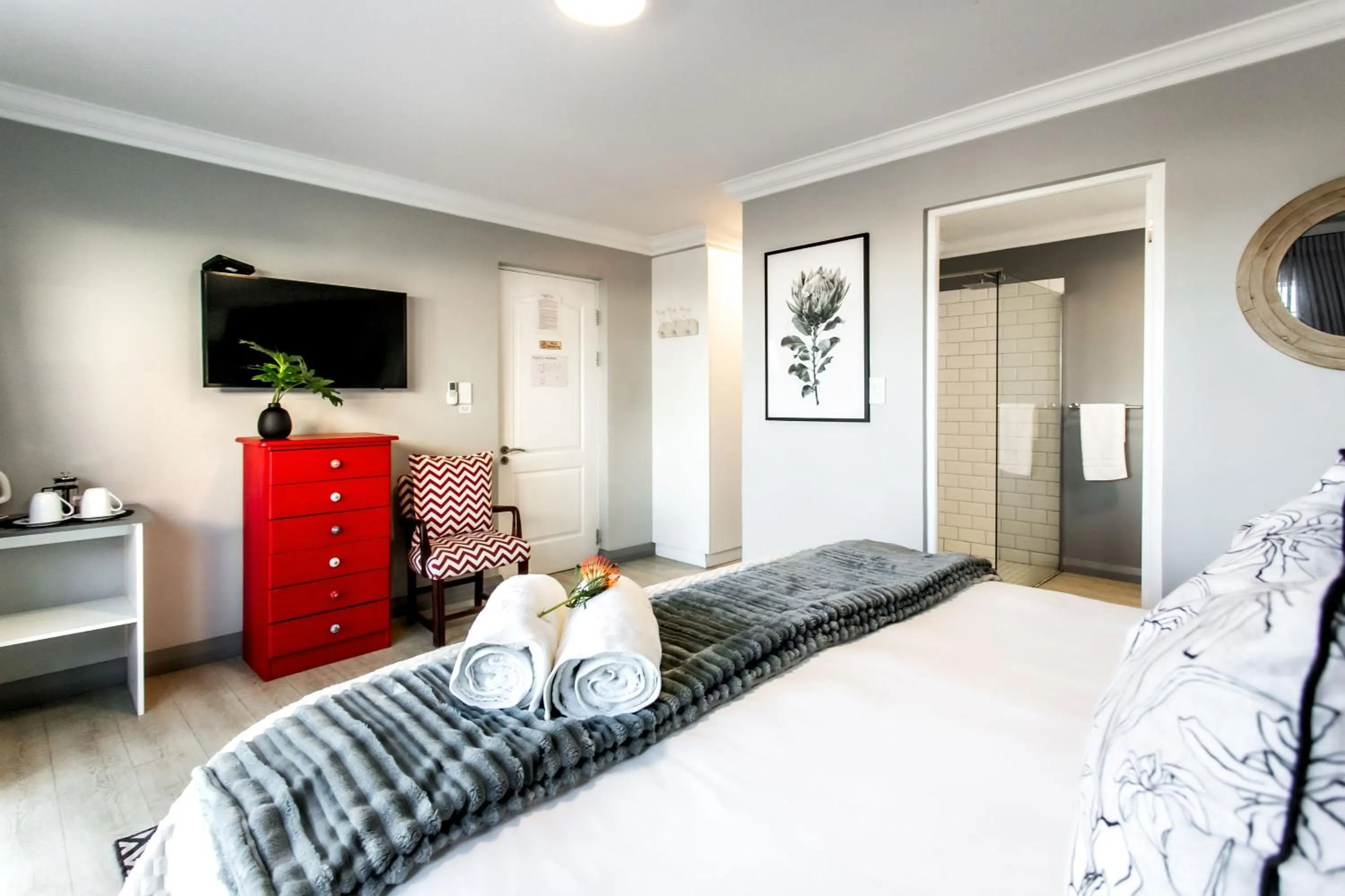 Bed in Whale Coast Ocean Villa