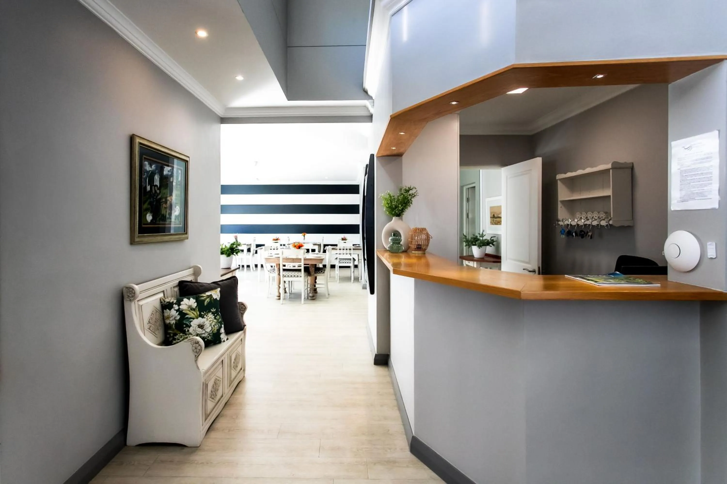 Dining area in Whale Coast Ocean Villa