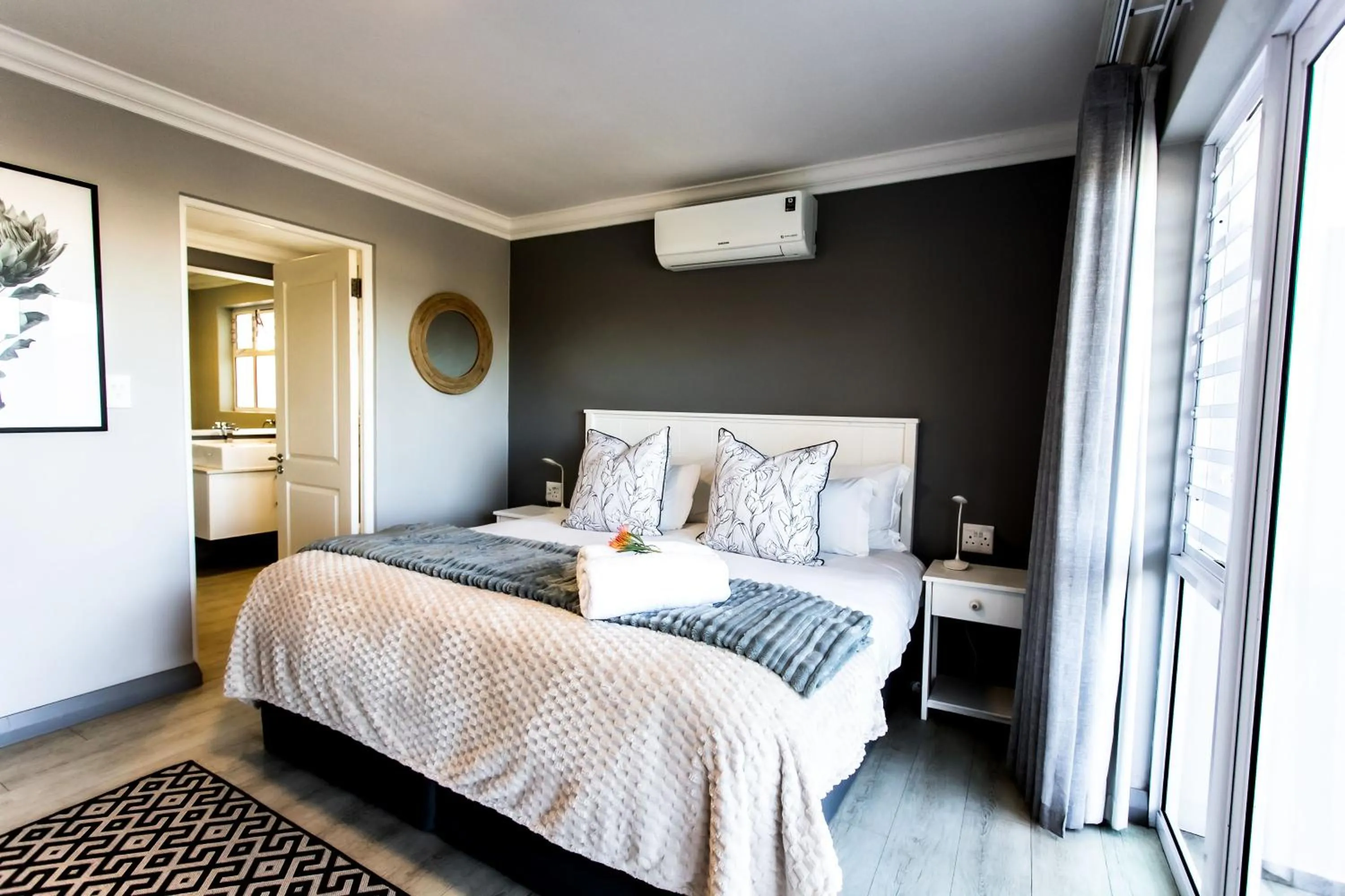 Bed in Whale Coast Ocean Villa