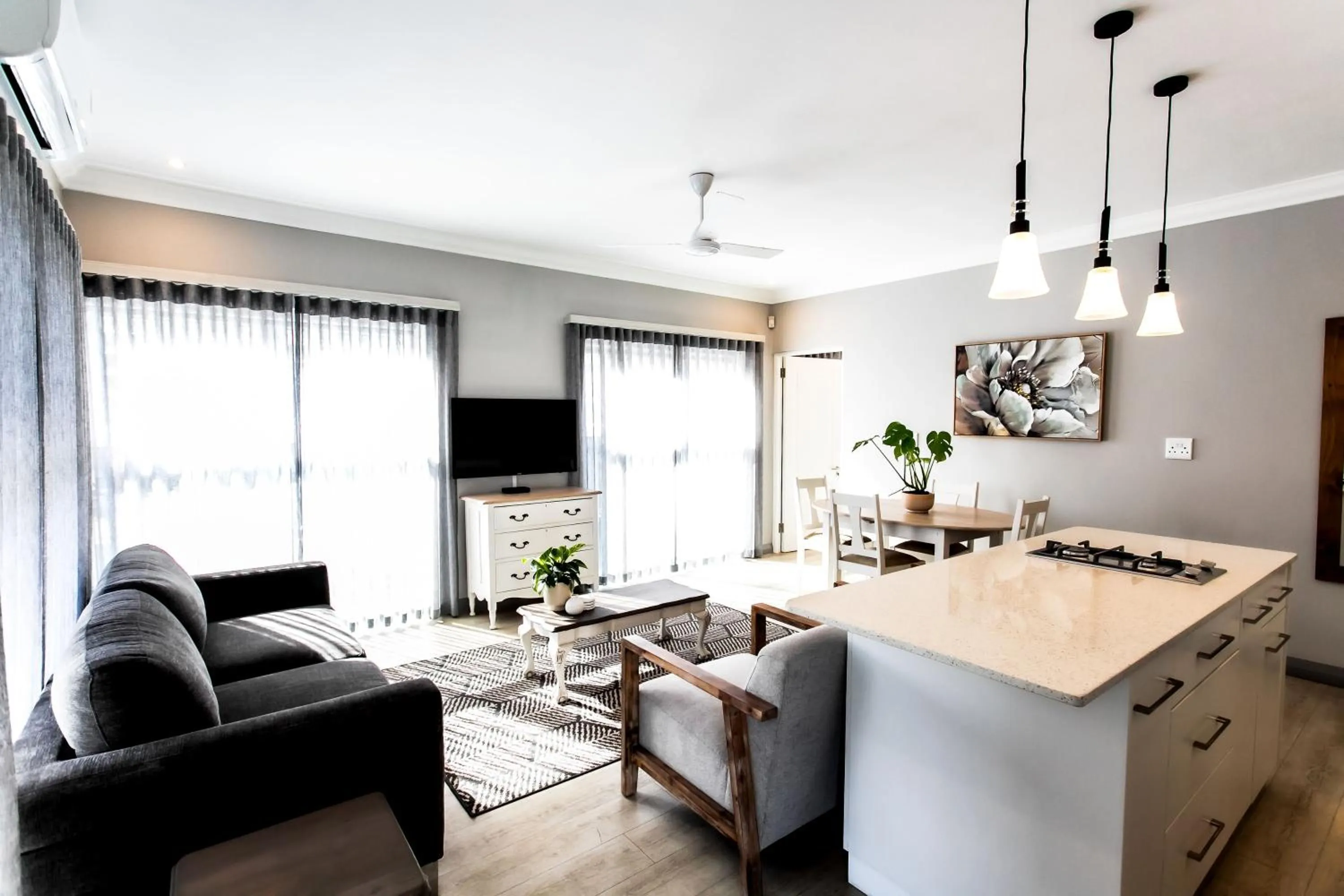 Whale Coast Ocean Villa