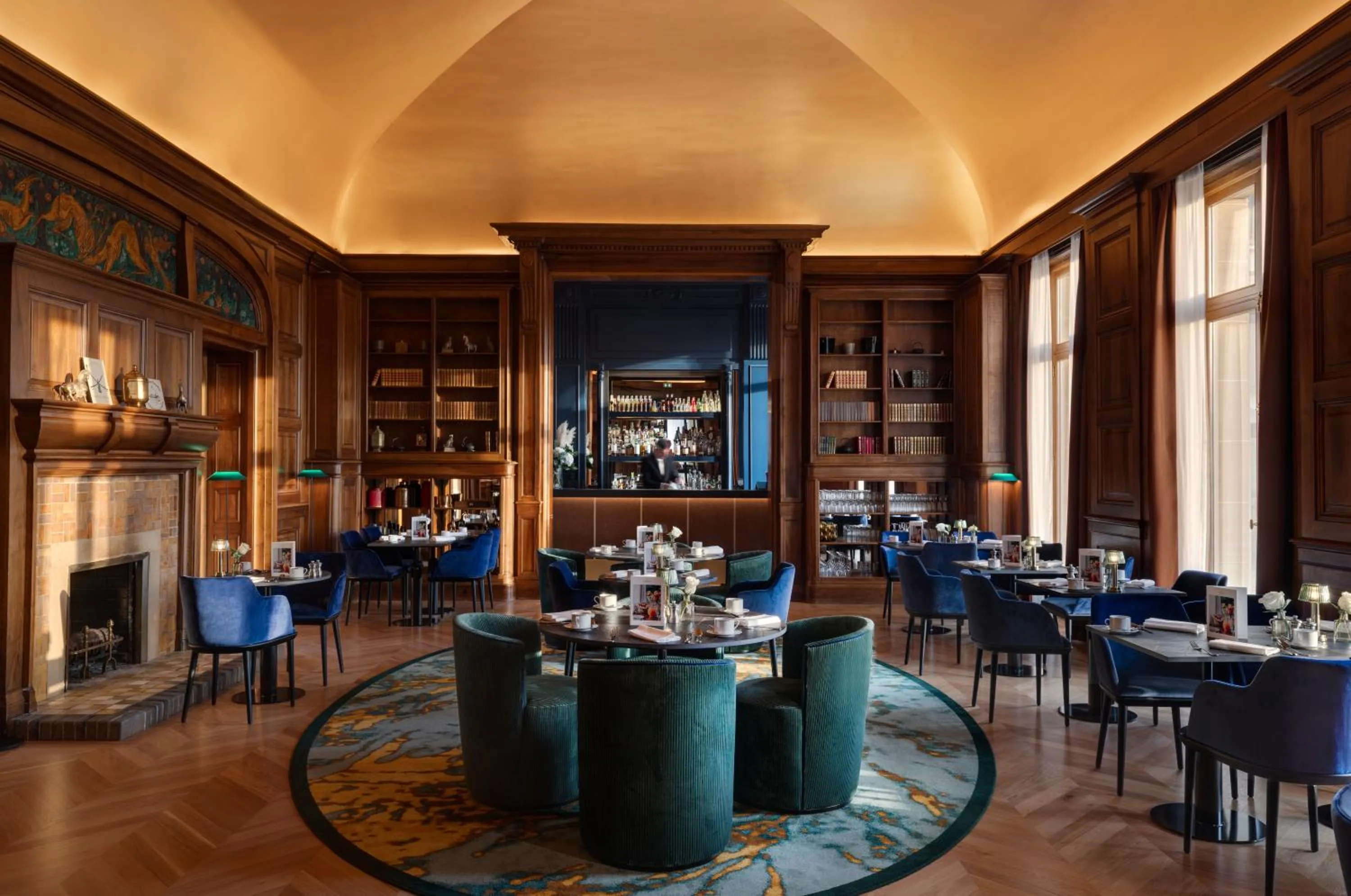 Restaurant/places to eat in InterContinental Hotels Chantilly Chateau Mont Royal by IHG