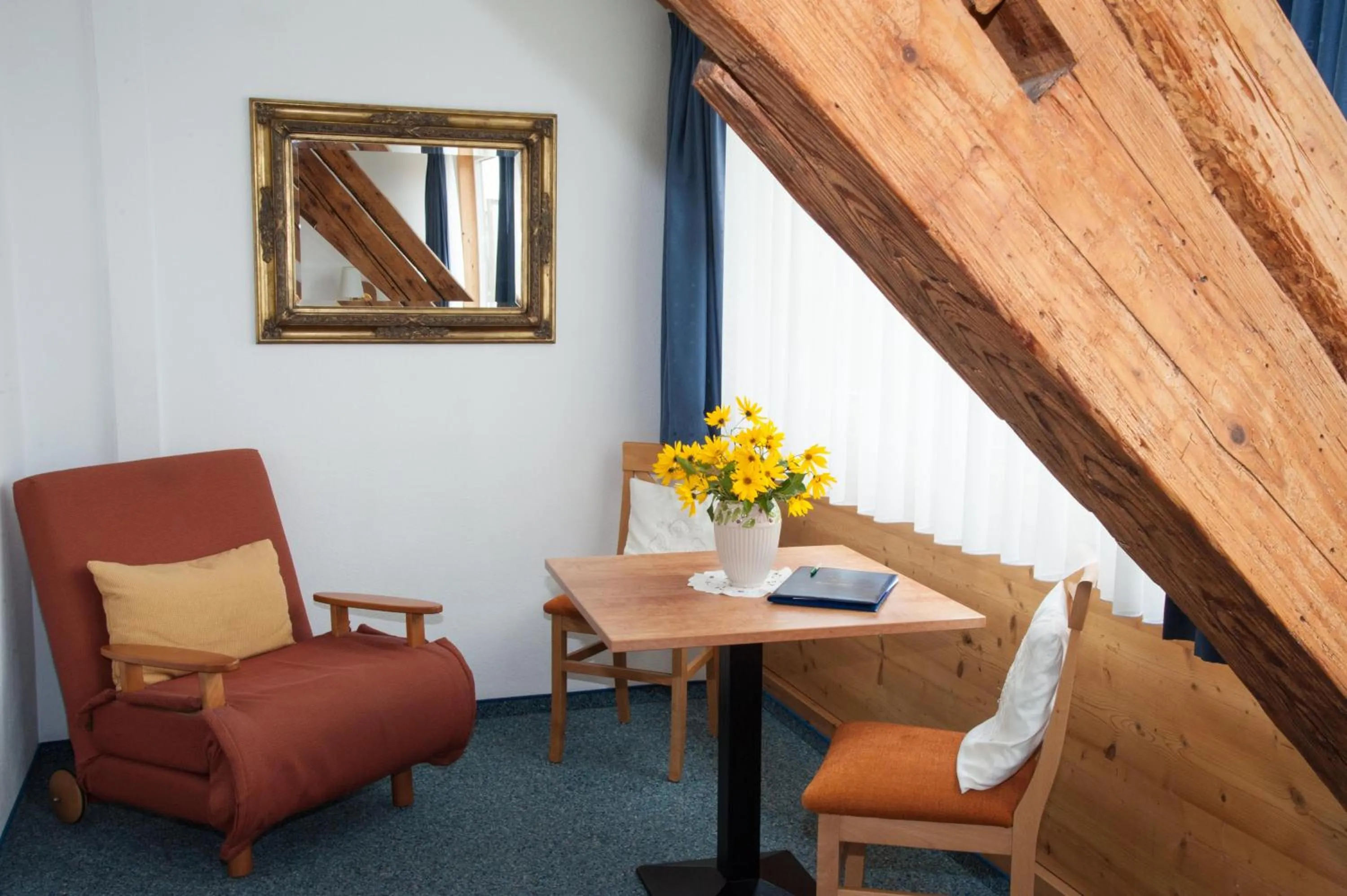 Photo of the whole room in Insel-Hof Reichenau Hotel-garni