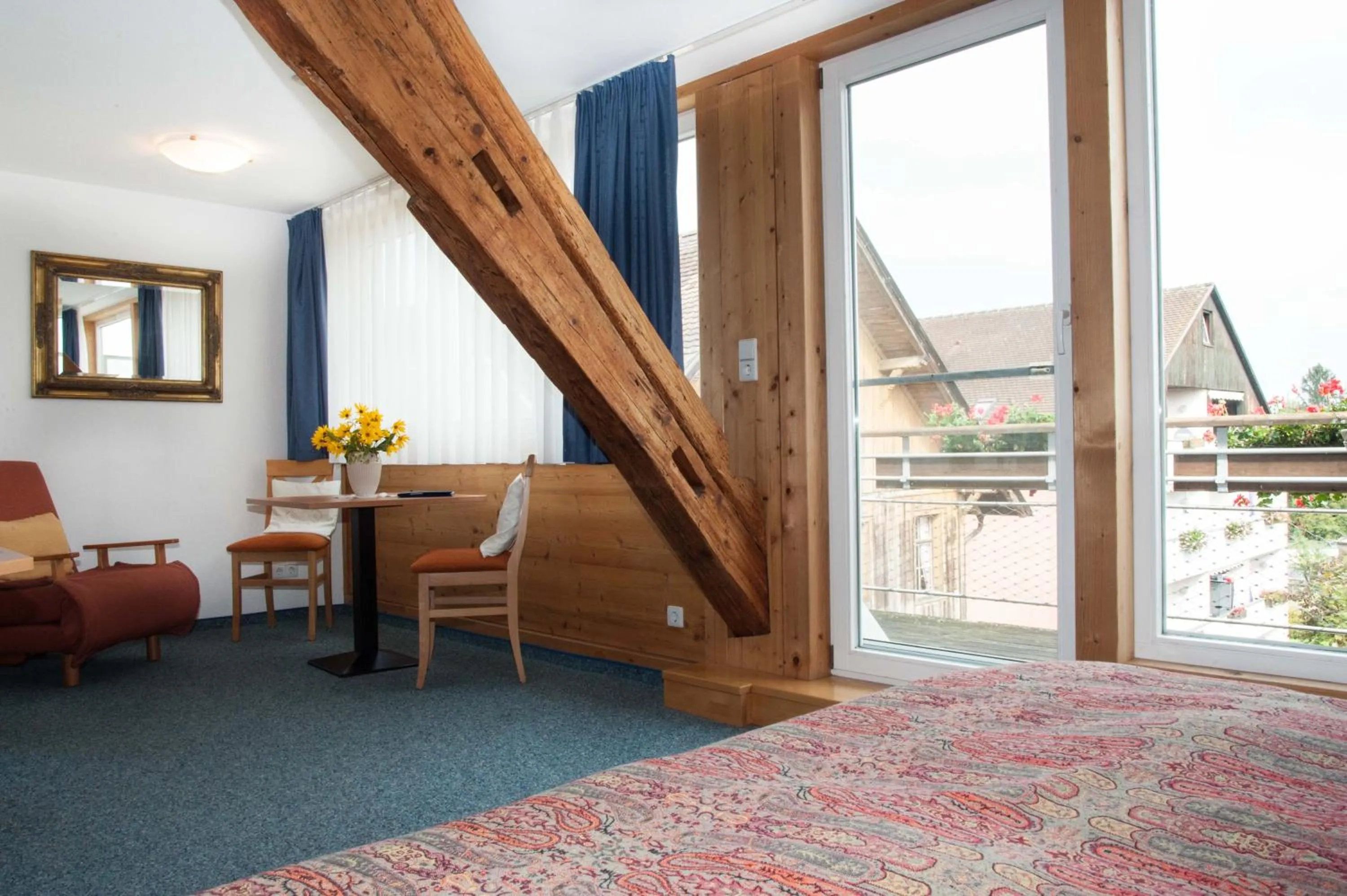 Photo of the whole room in Insel-Hof Reichenau Hotel-garni