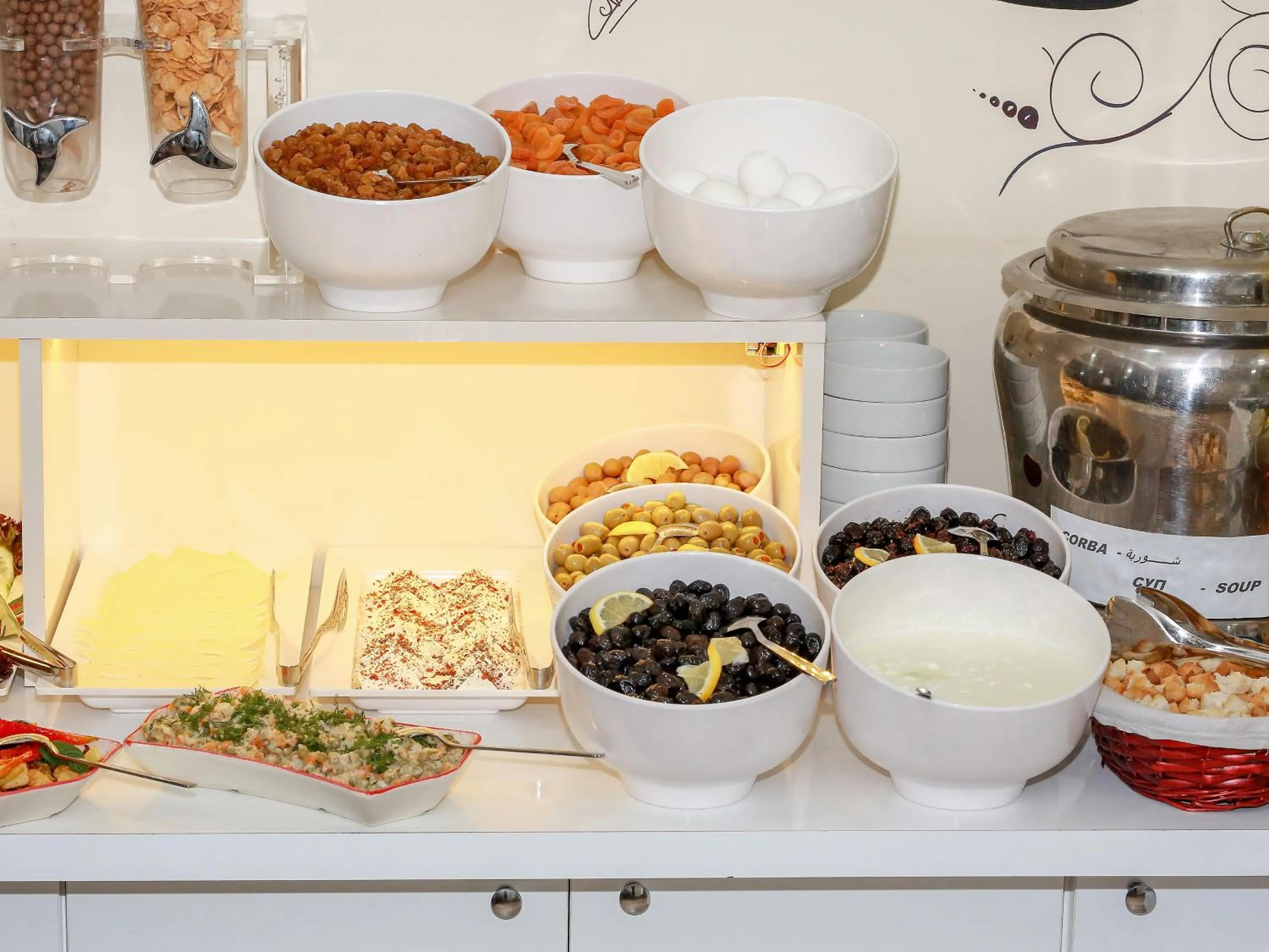 Food and drinks in Vander Valk İstanbul Hotel