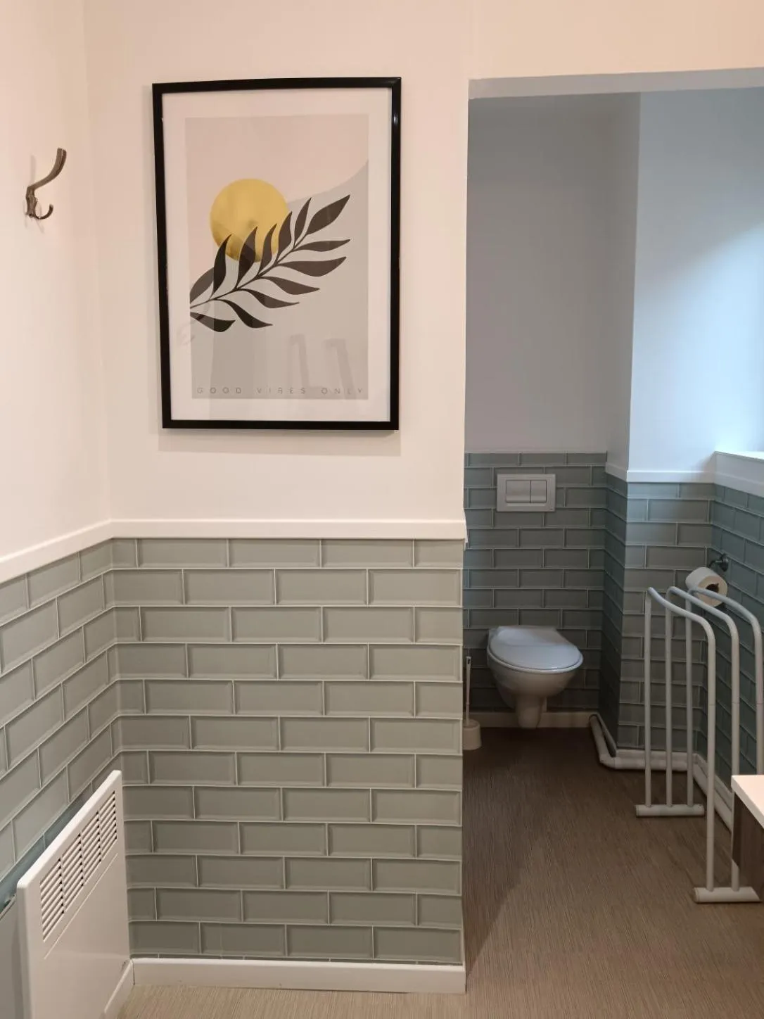 Shower in Hôtel du Château