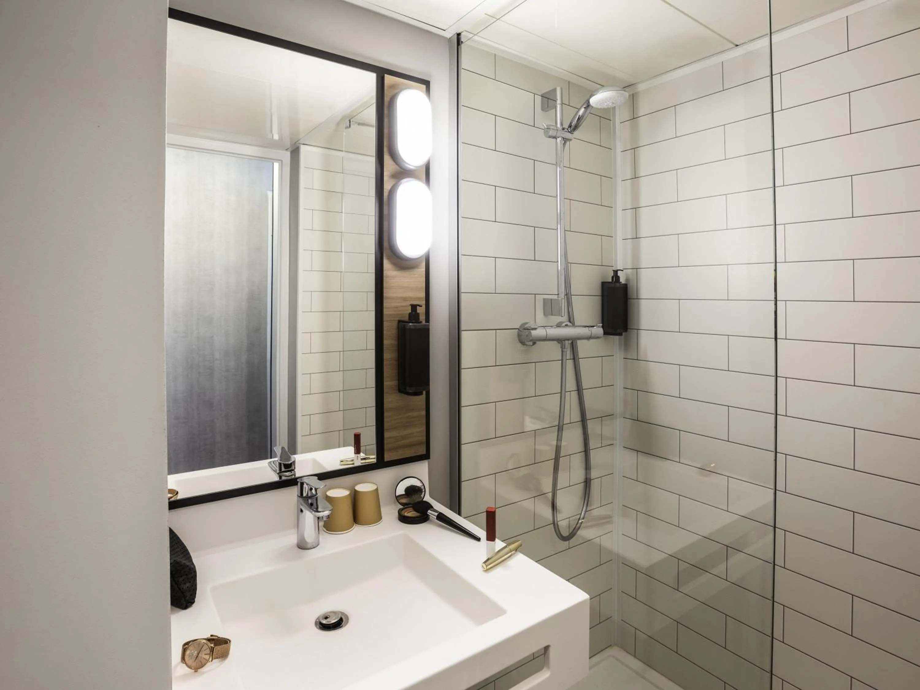 Bedroom in ibis Strasbourg Centre Les Halles