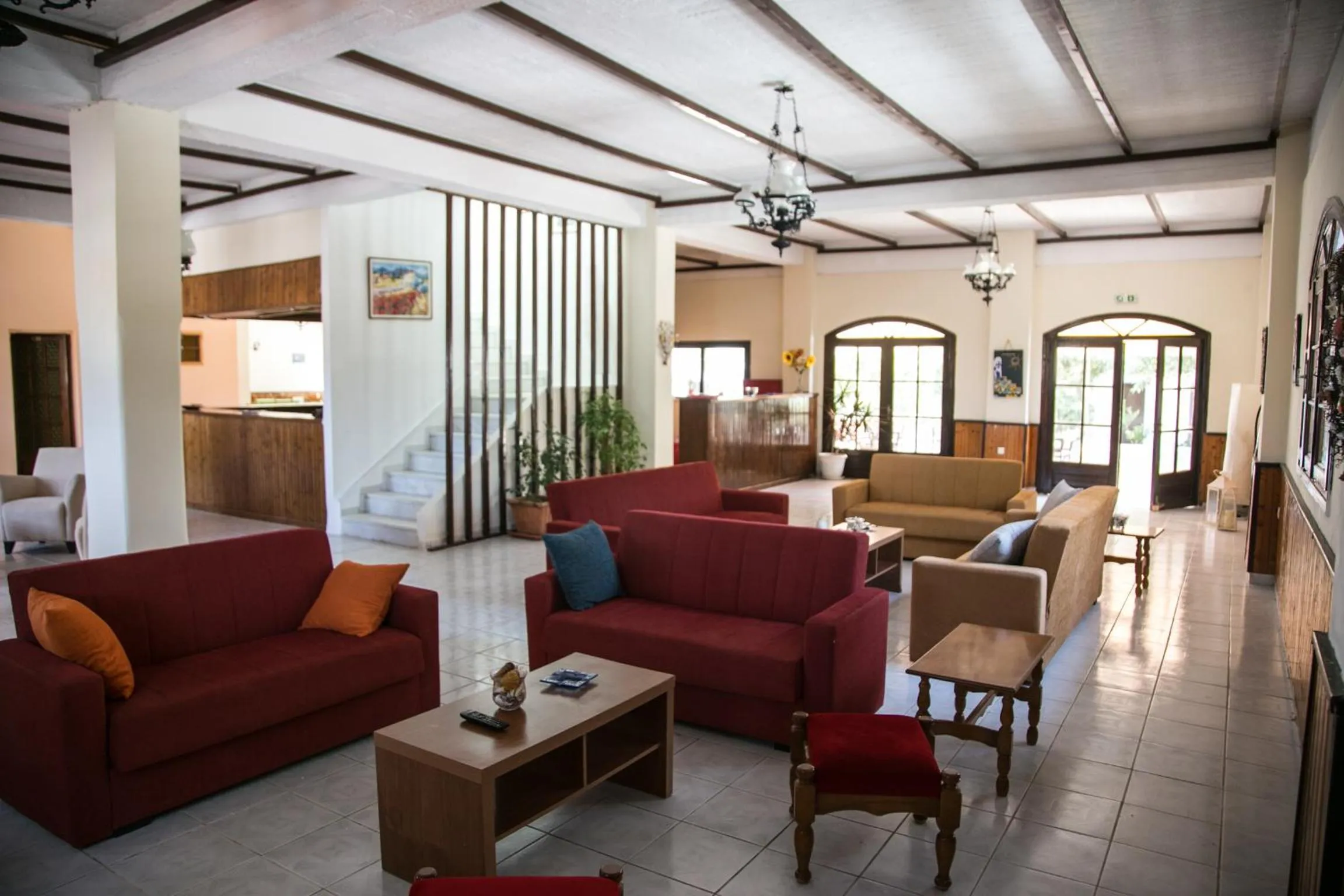 Communal lounge/ TV room in Kefalonia Beach Hotel & Bungalows