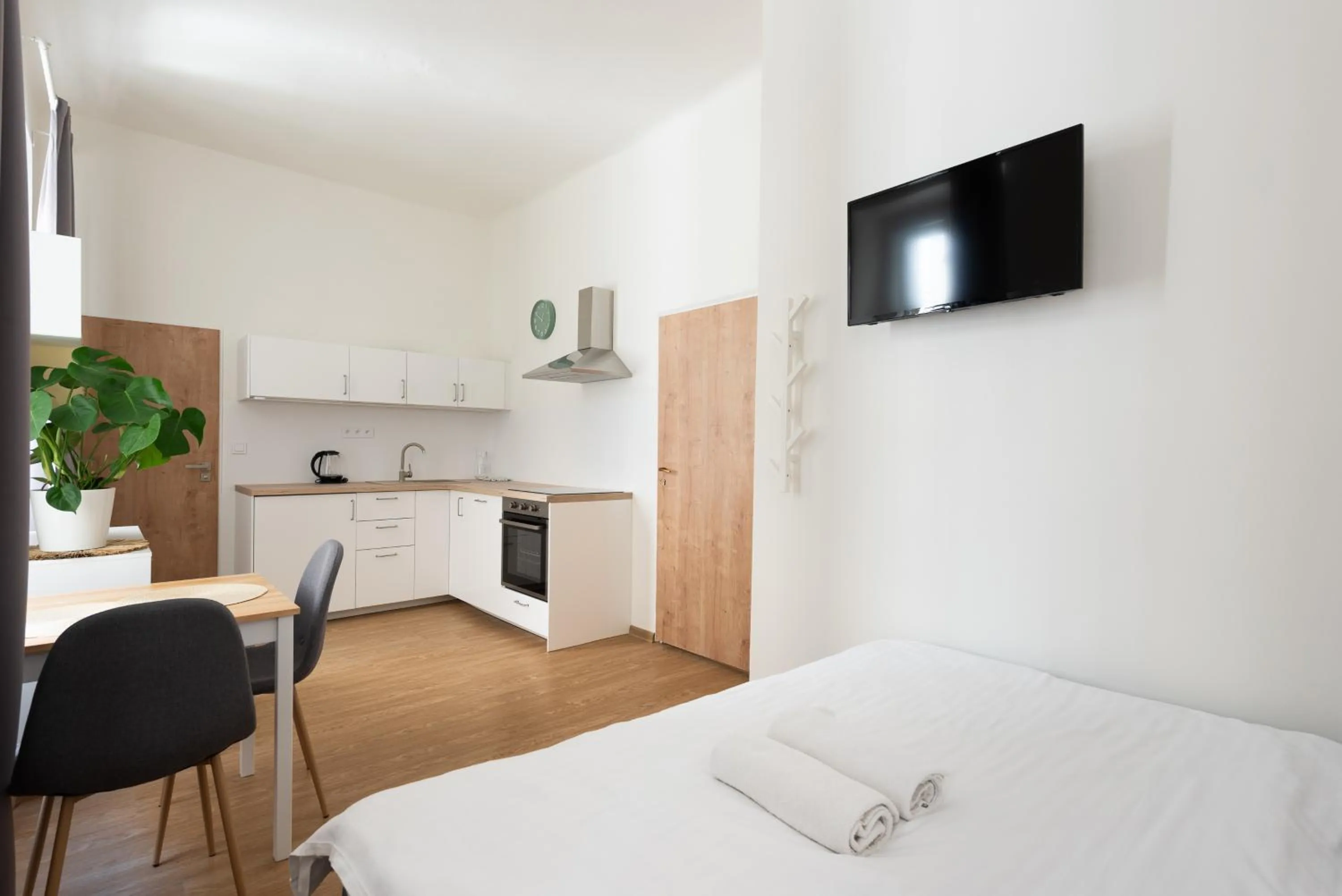 TV and multimedia, Bed in Tesnov Residence Apartments