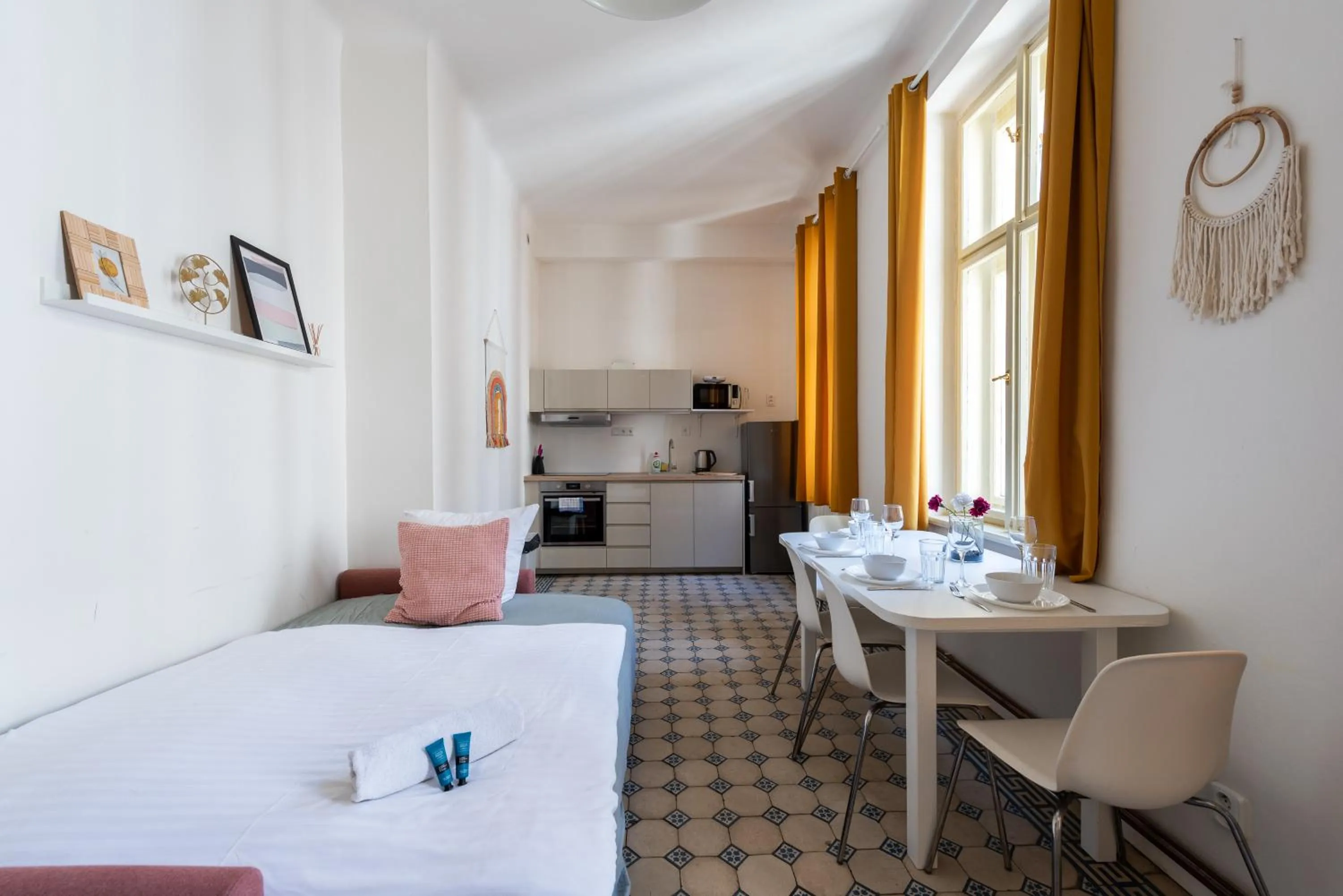 Dining area in Tesnov Residence Apartments