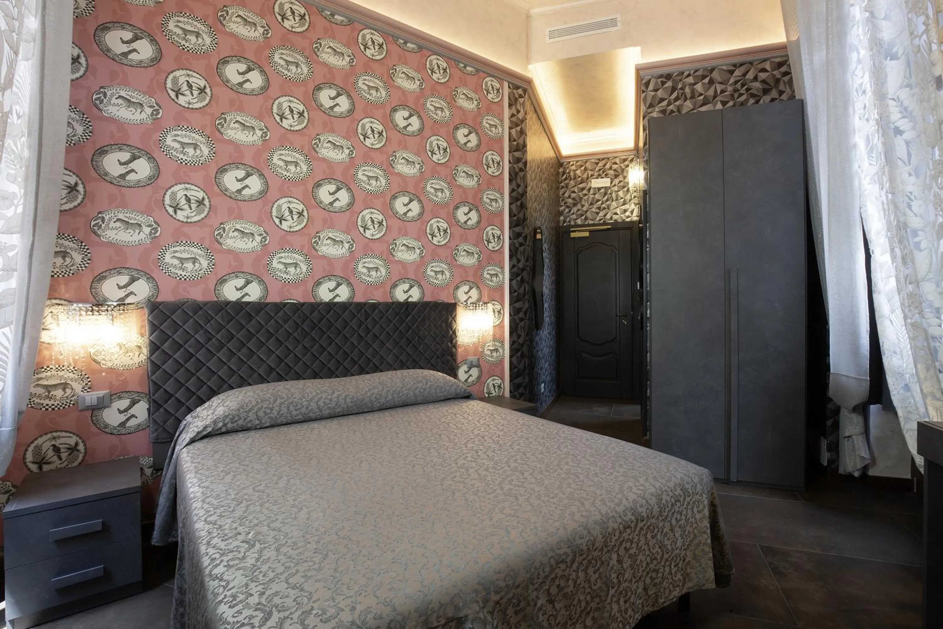 Photo of the whole room, Bed in Antica Dimora Delle Cinque Lune