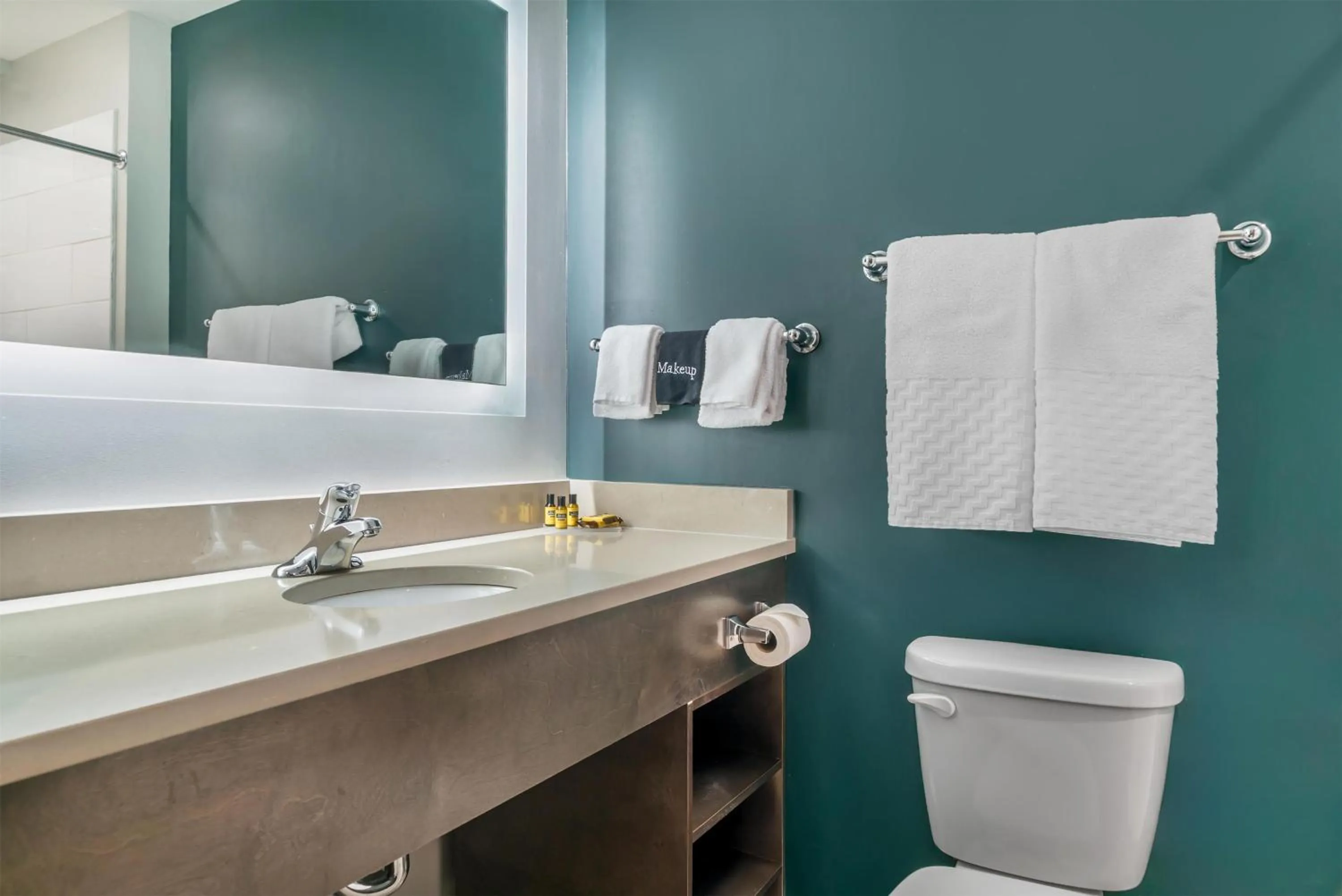 Bathroom in Best Western Plus Wayland Hotel