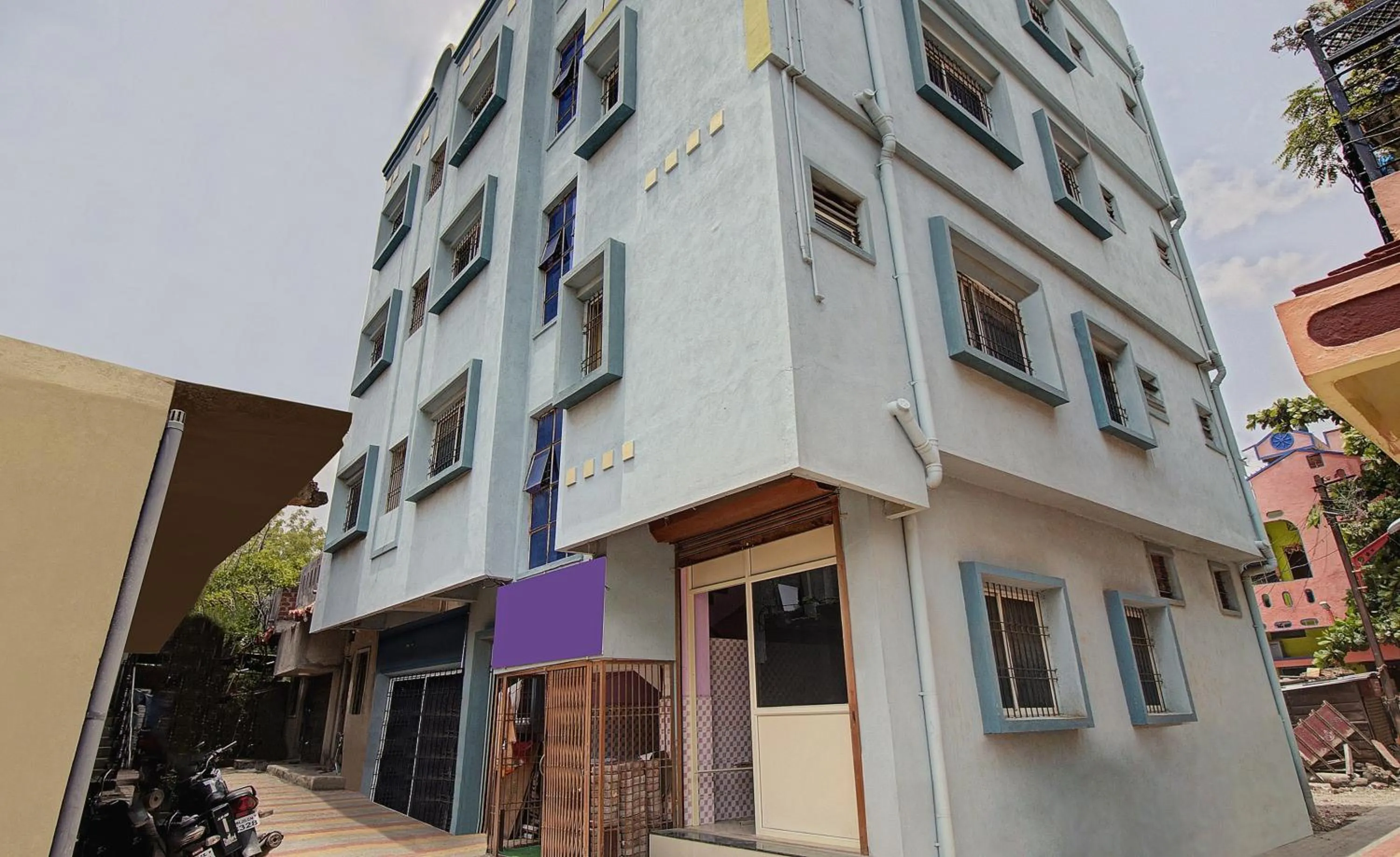 Facade/entrance in SPOT ON Shree Gajanan