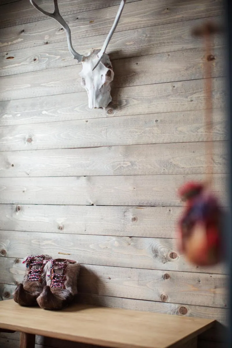 Decorative detail in 8 Seasons Hotel