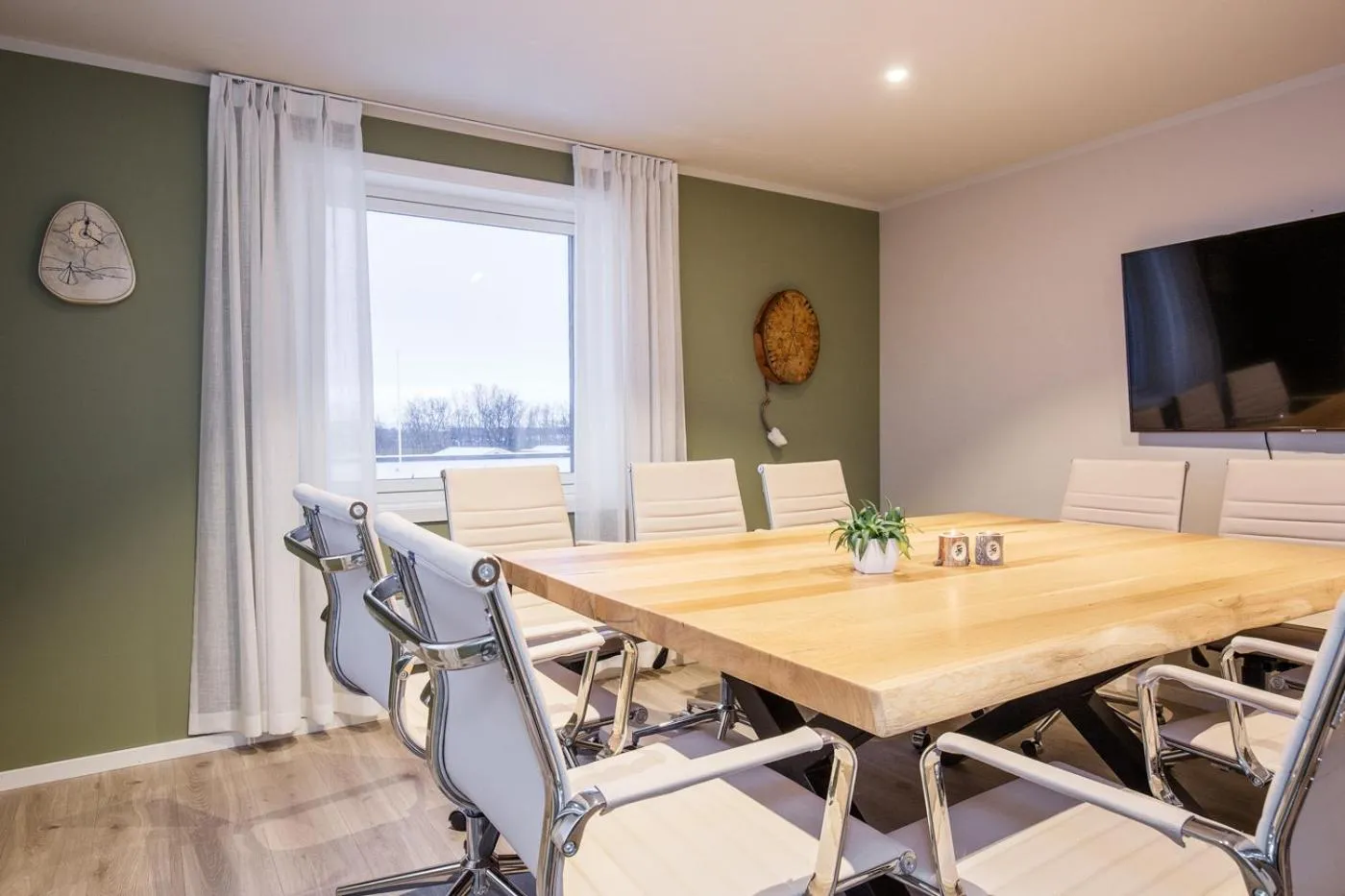 Meeting/conference room in 8 Seasons Hotel