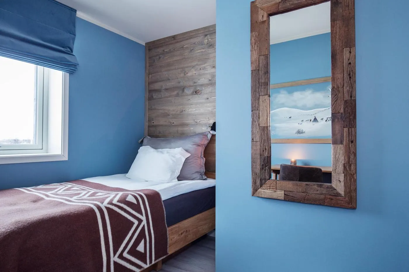 Bed in 8 Seasons Hotel