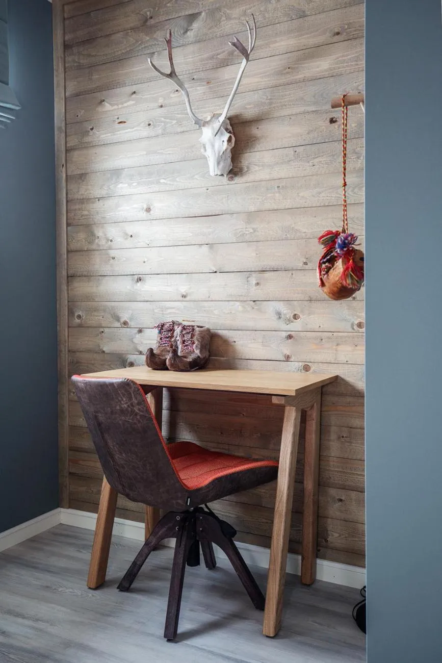 Decorative detail in 8 Seasons Hotel