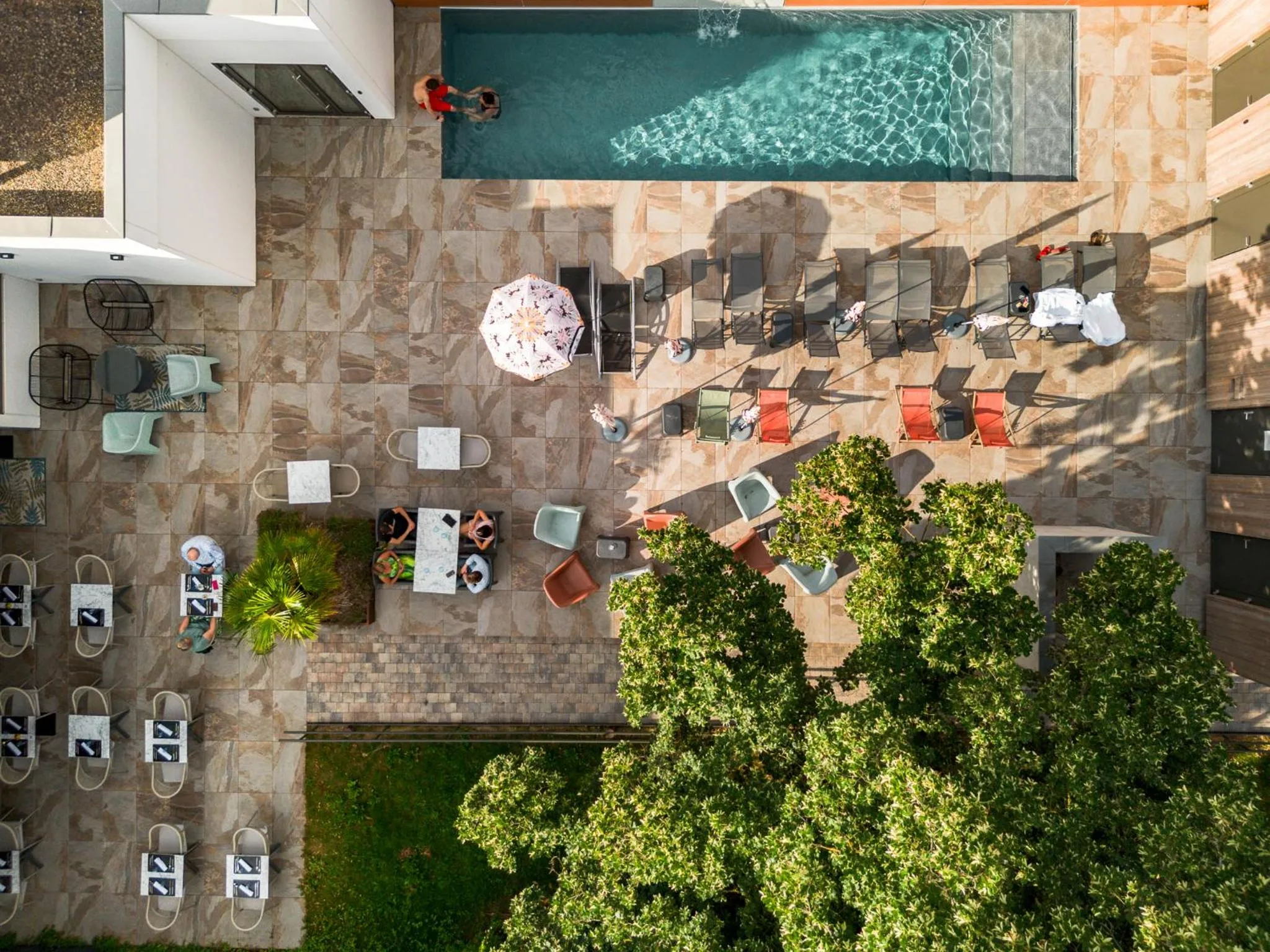 Patio in Brit Hotel, Spa & Restaurant - Colmar Est