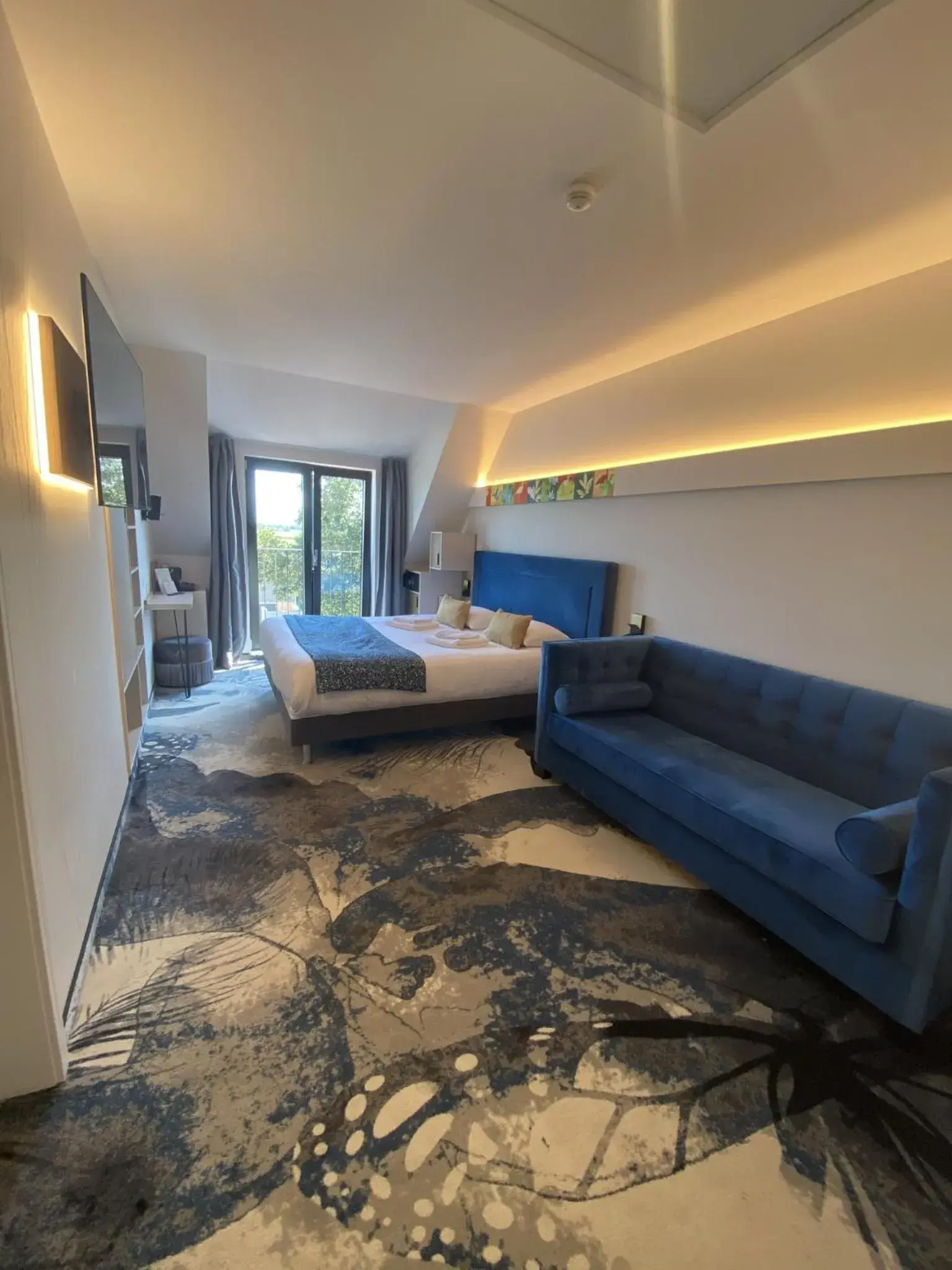 Chambre supérieure 1-3 personnes in Brit Hotel, Spa & Restaurant - Colmar Est Chambre supérieure 1-3 personnes in Brit Hotel, Spa & Restaurant - Colmar Est