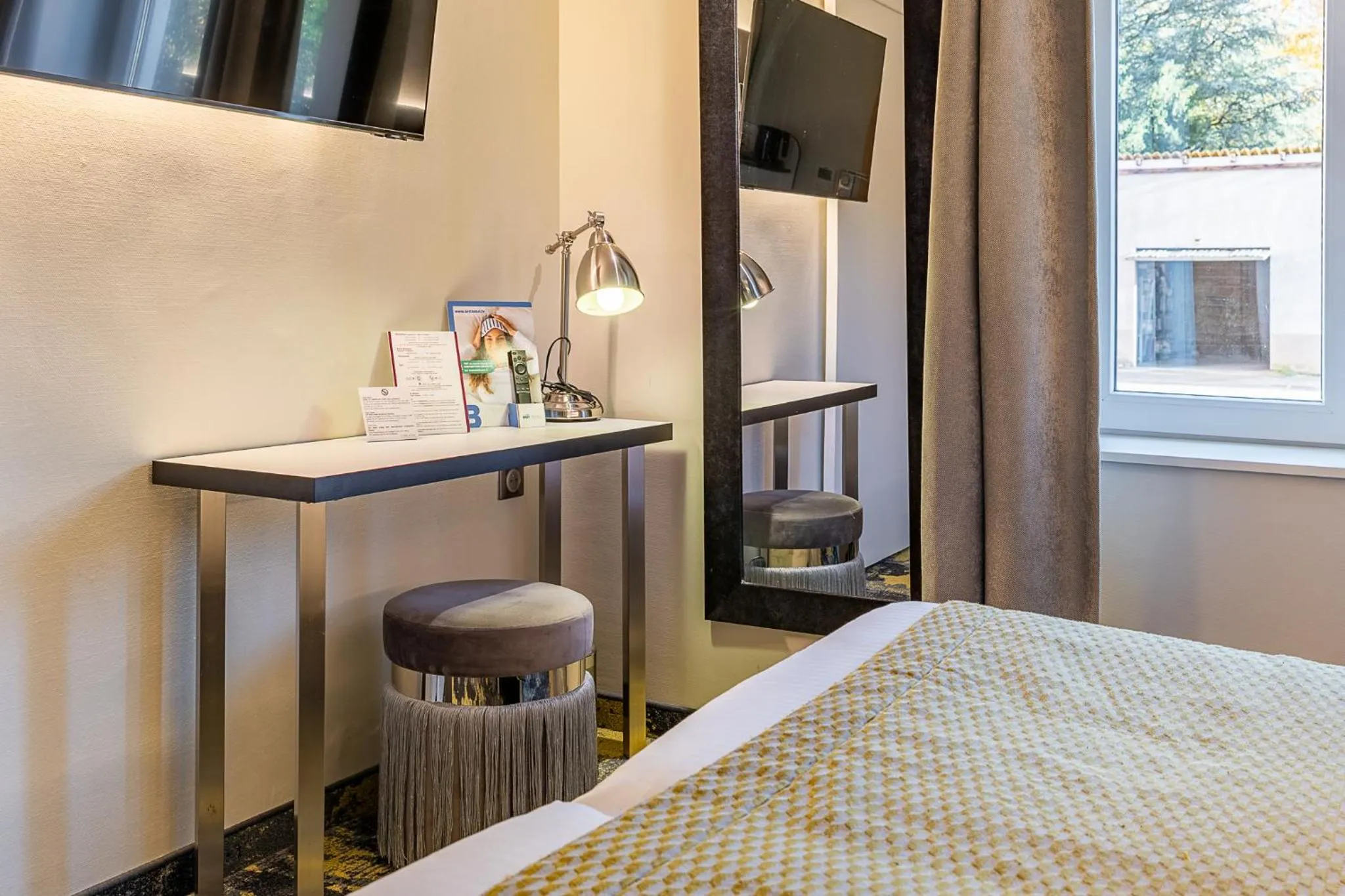 Bedroom, Bed in Brit Hotel, Spa & Restaurant - Colmar Est