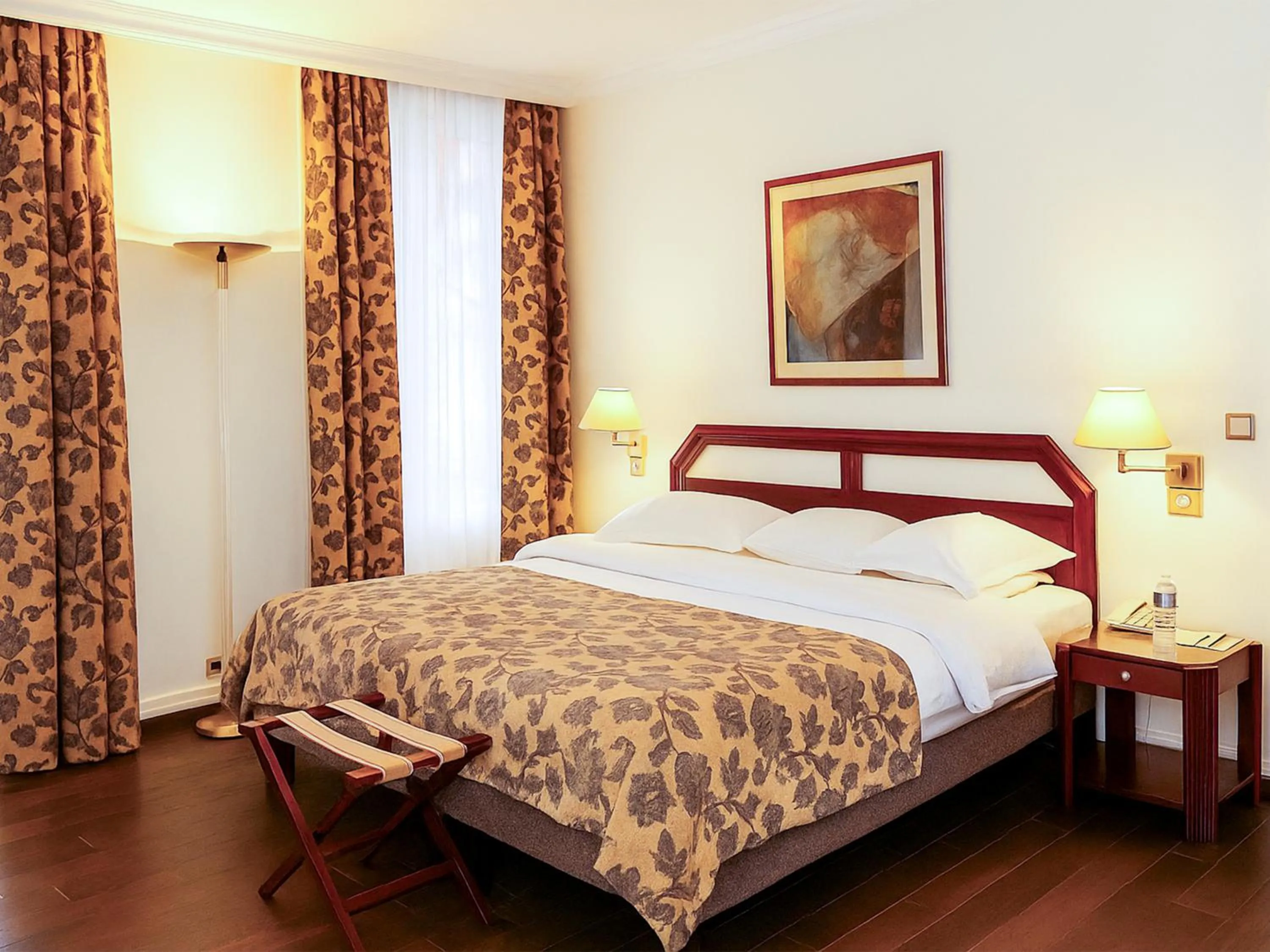 Bed in Hotel Du Parc - Mulhouse Centre