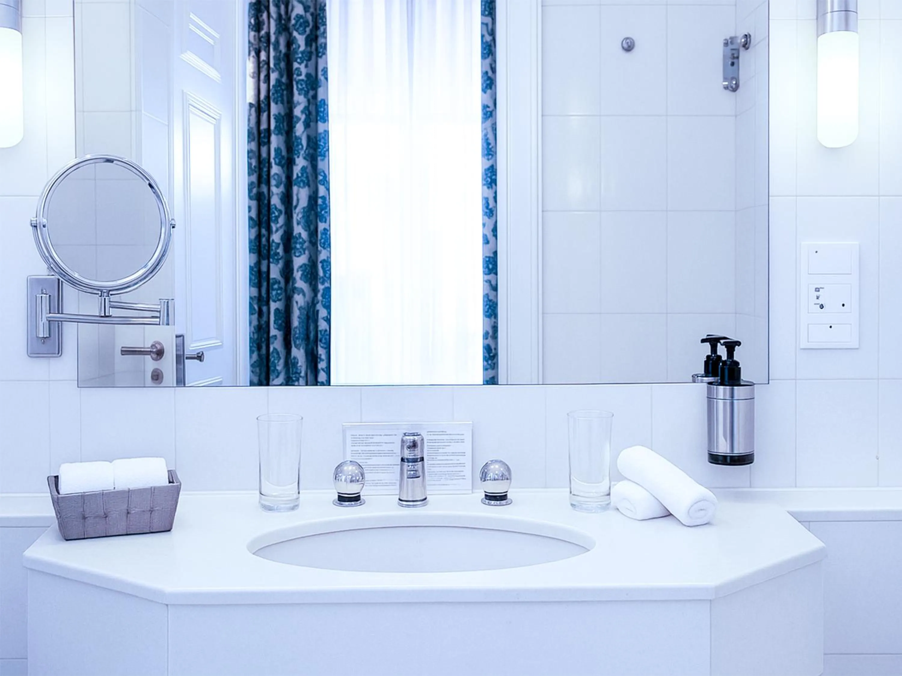 Bathroom in Hotel Du Parc - Mulhouse Centre