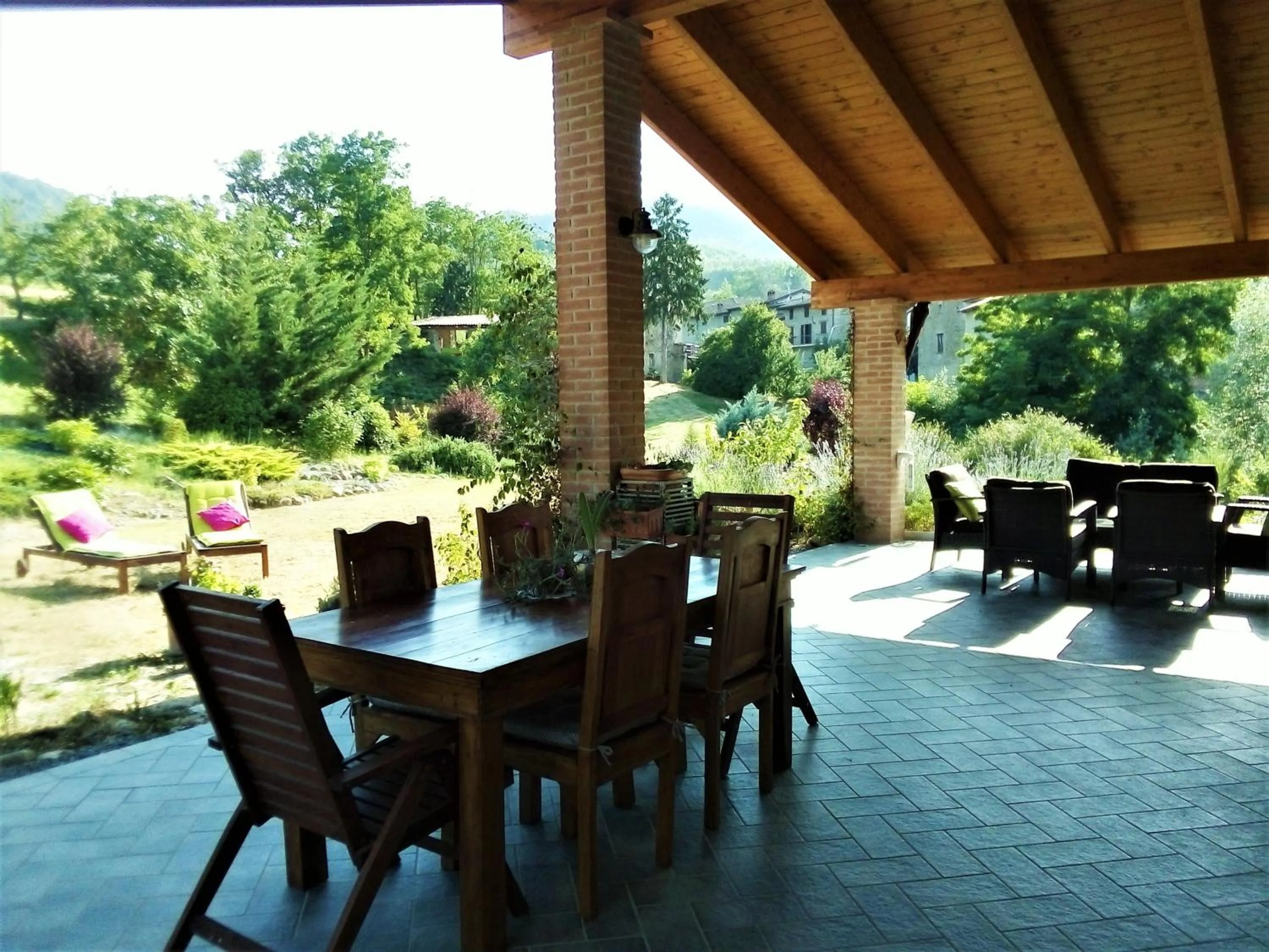 Patio in Timo e Rosmarino