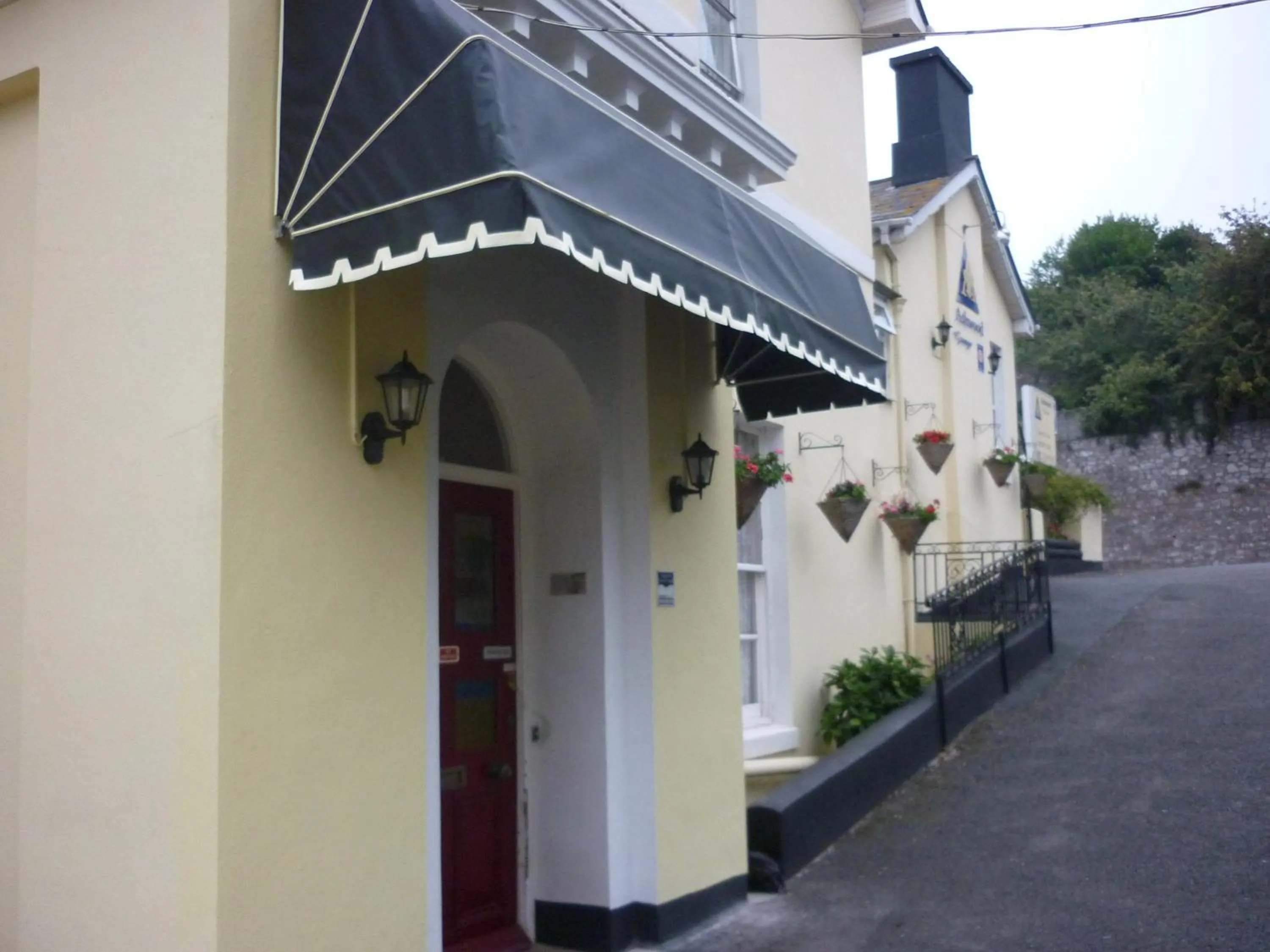 Facade/entrance in Ashwood Grange