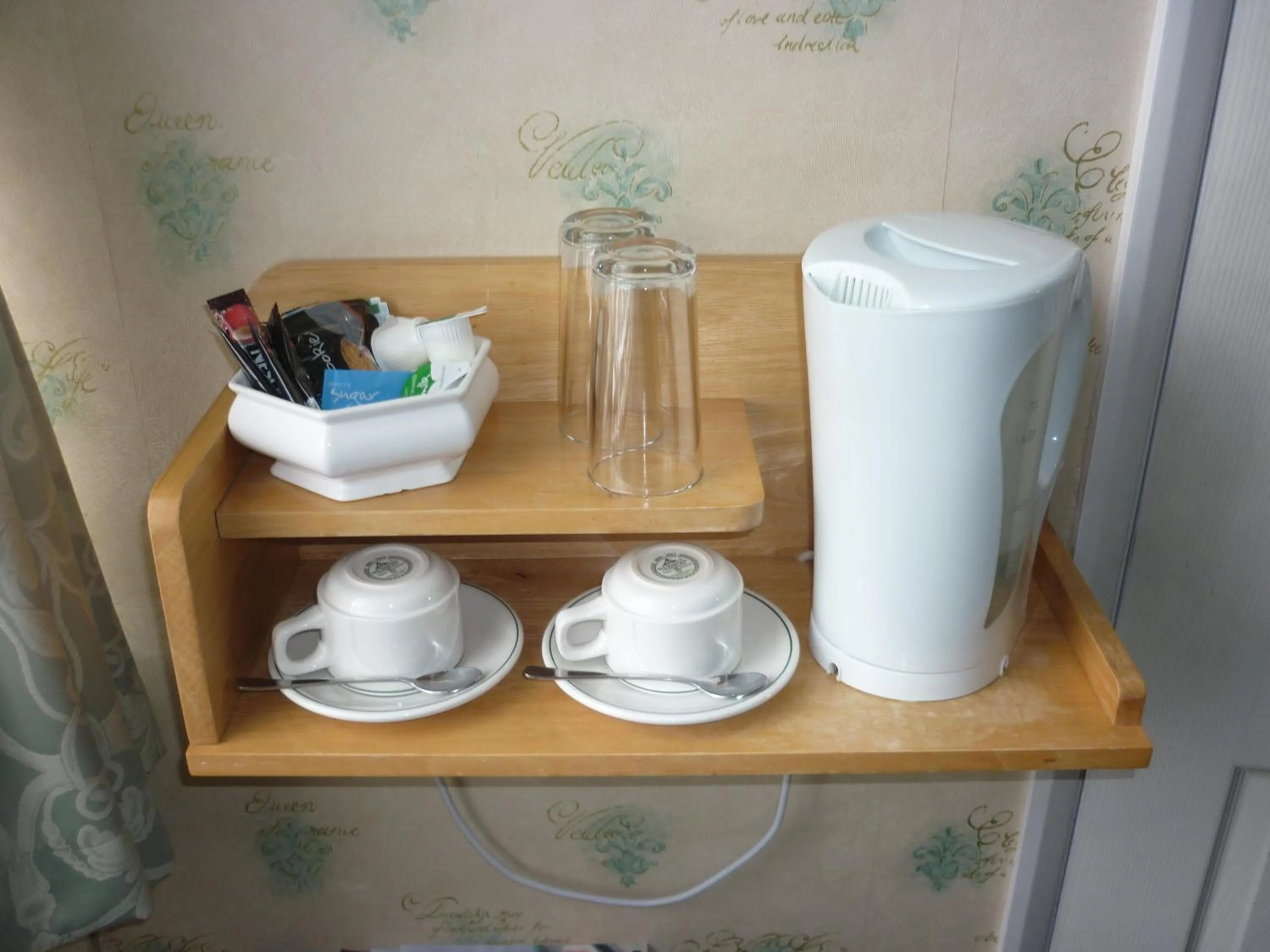Coffee/tea facilities in Ashwood Grange