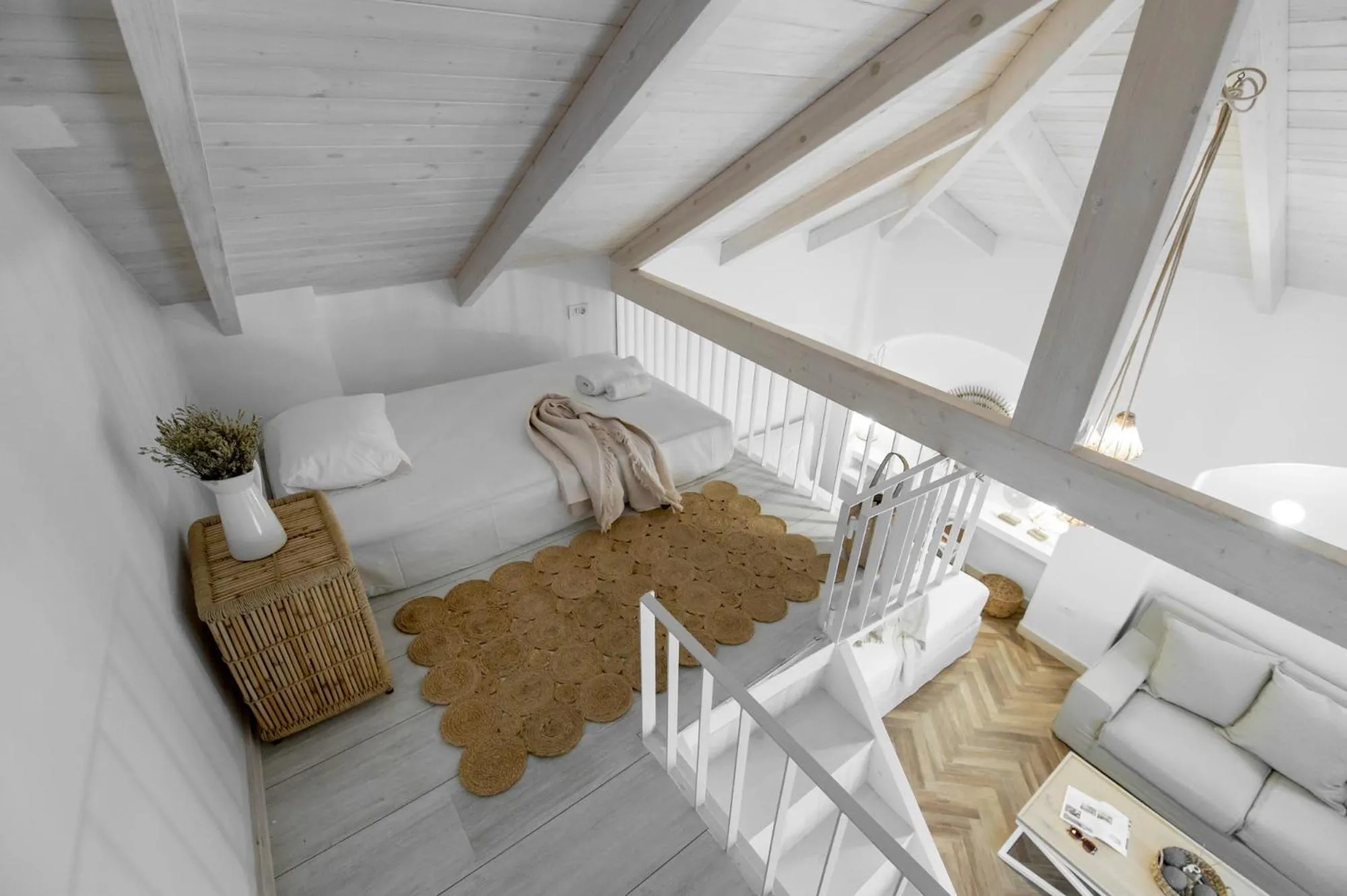 Bed in The Well Parga