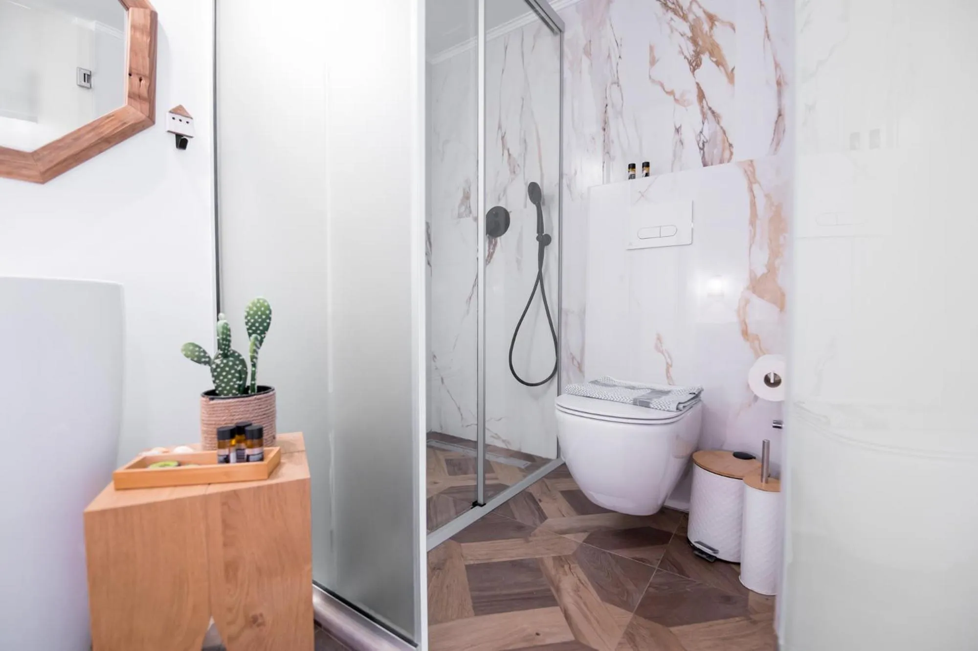 Bathroom in The Well Parga