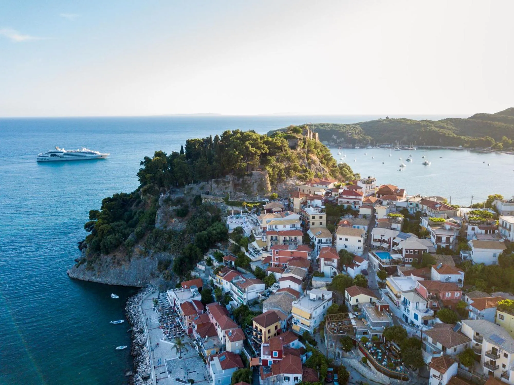 Bird's eye view in The Well Parga