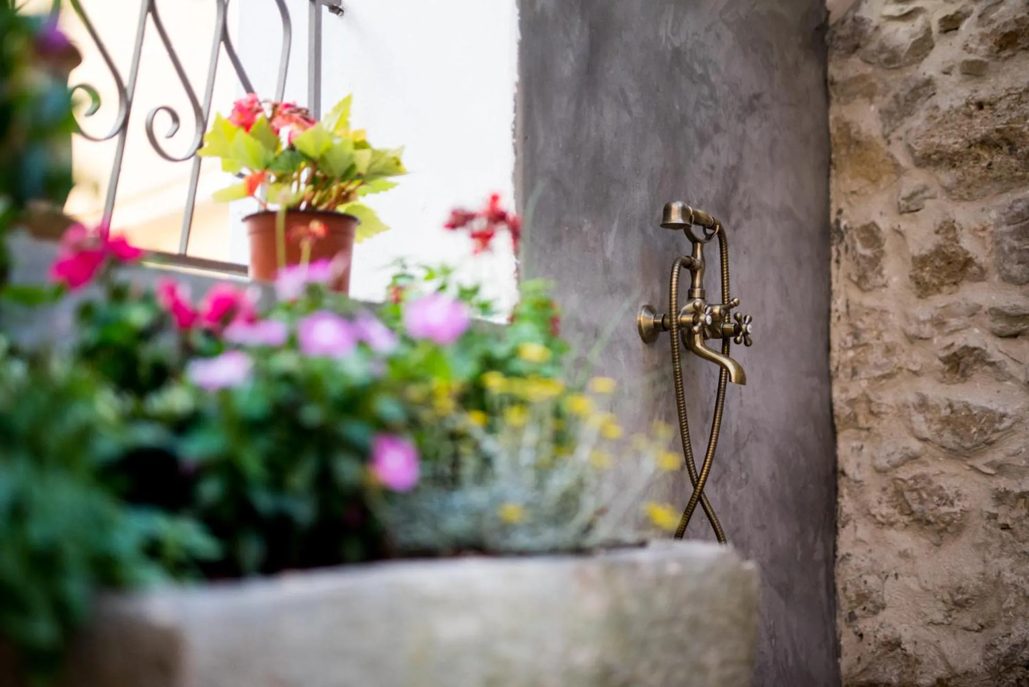Garden in The Well Parga