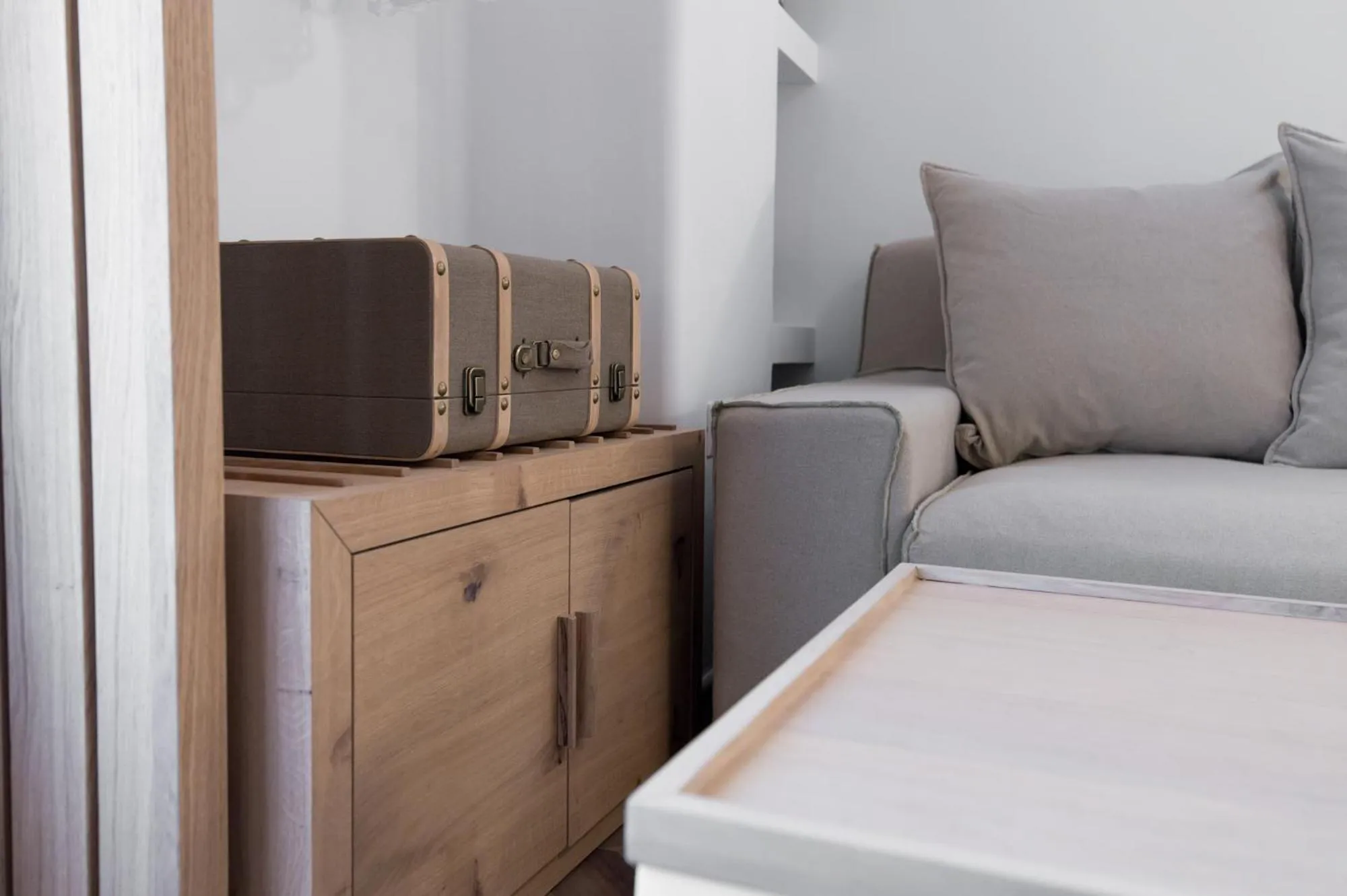 Bed in The Well Parga