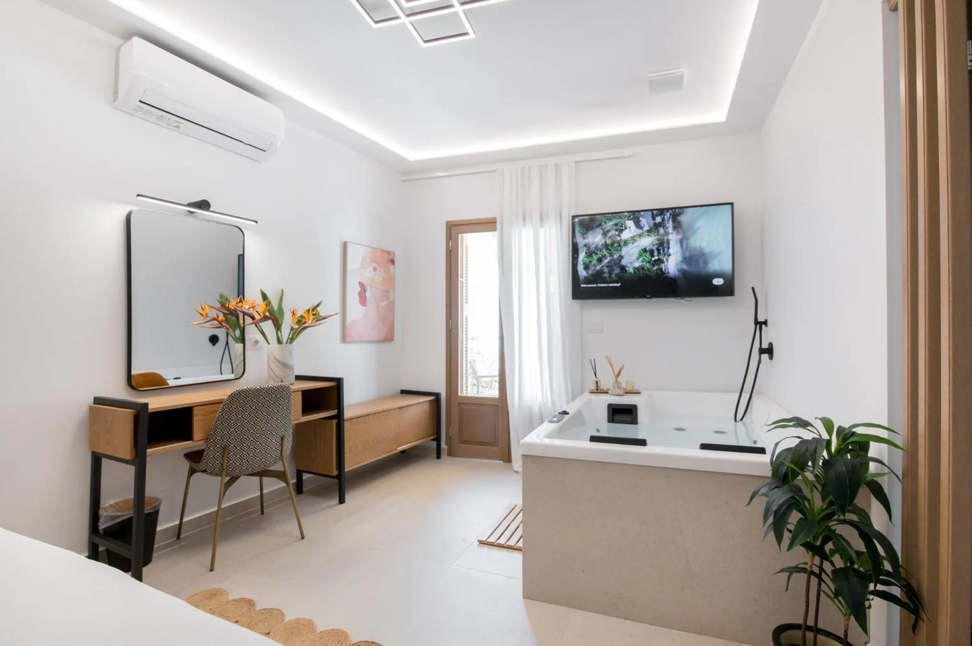 TV and multimedia in The Well Parga