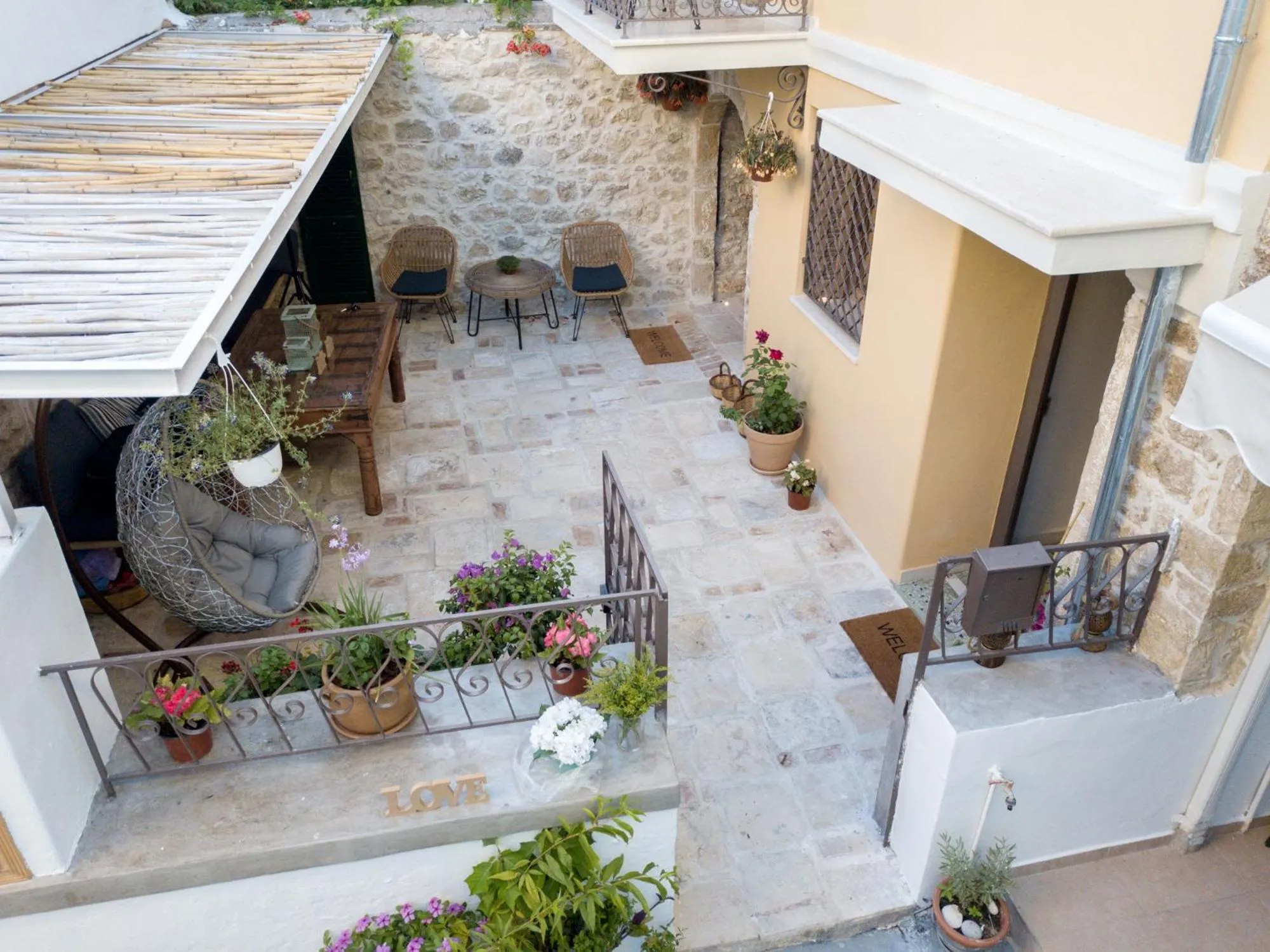 Property building in The Well Parga