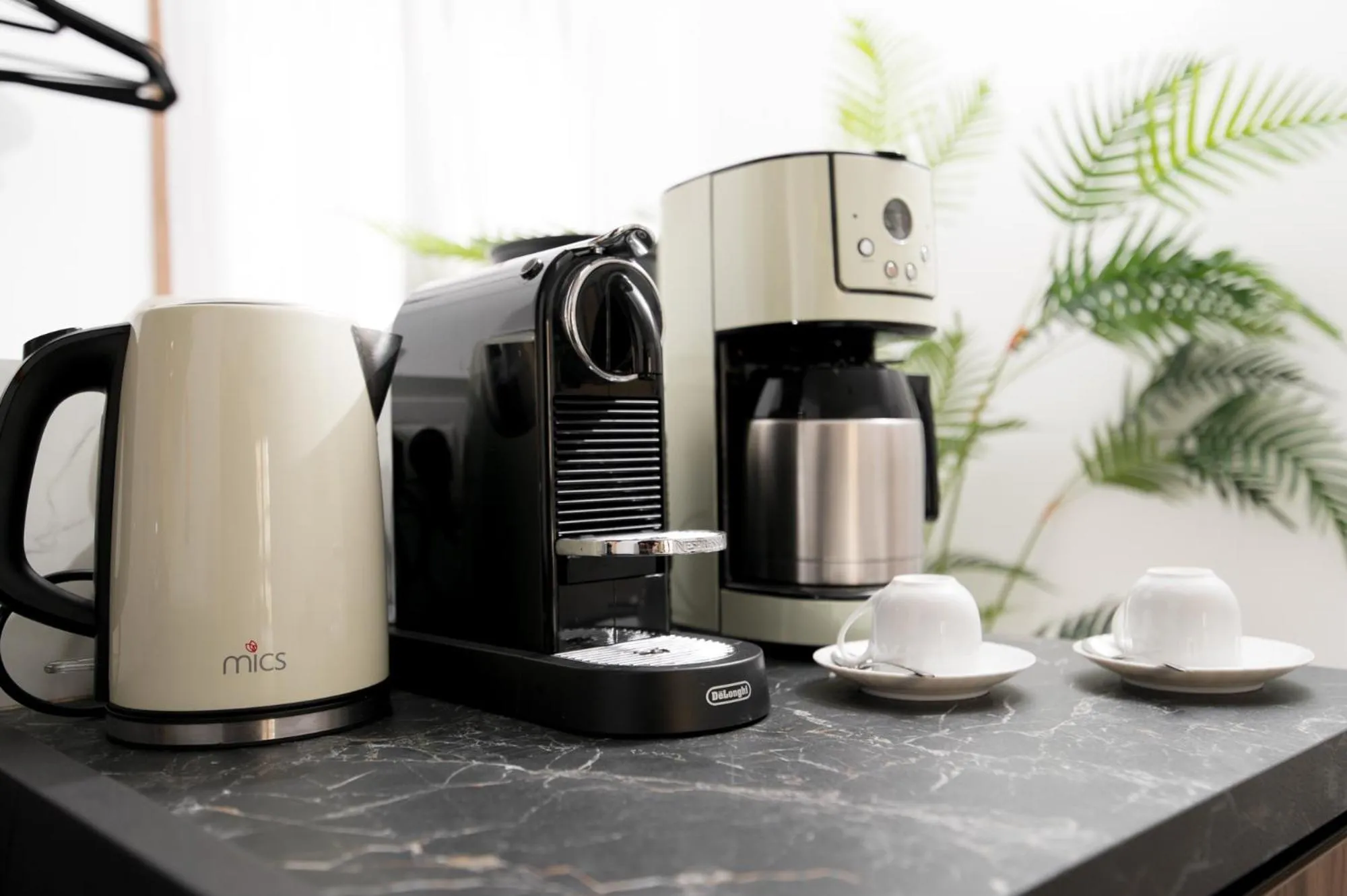 Coffee/tea facilities in The Well Parga