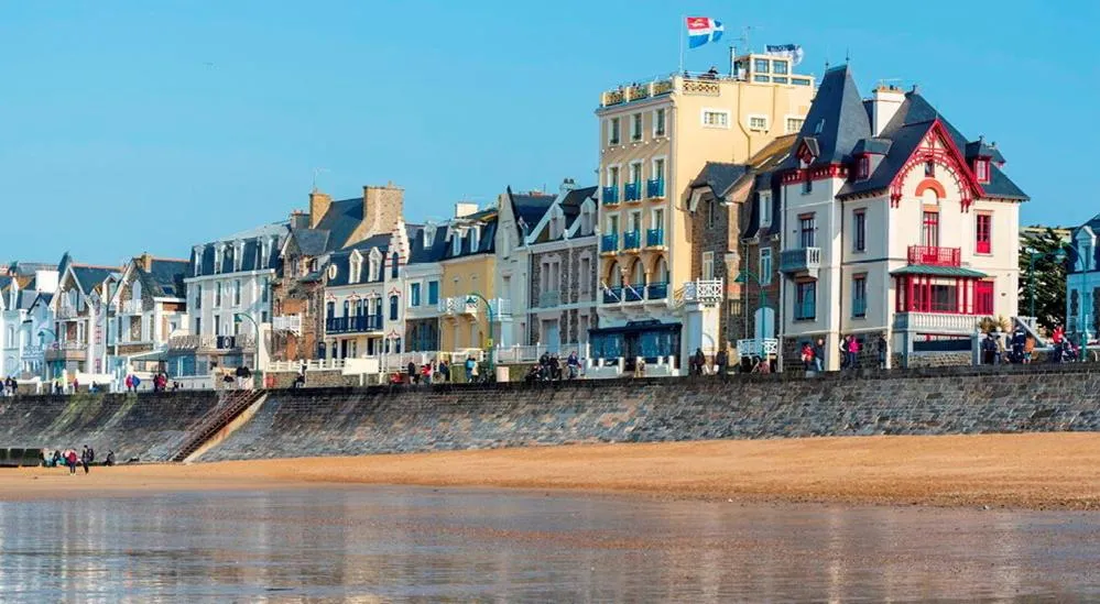 Nearby landmark in Alba hotel