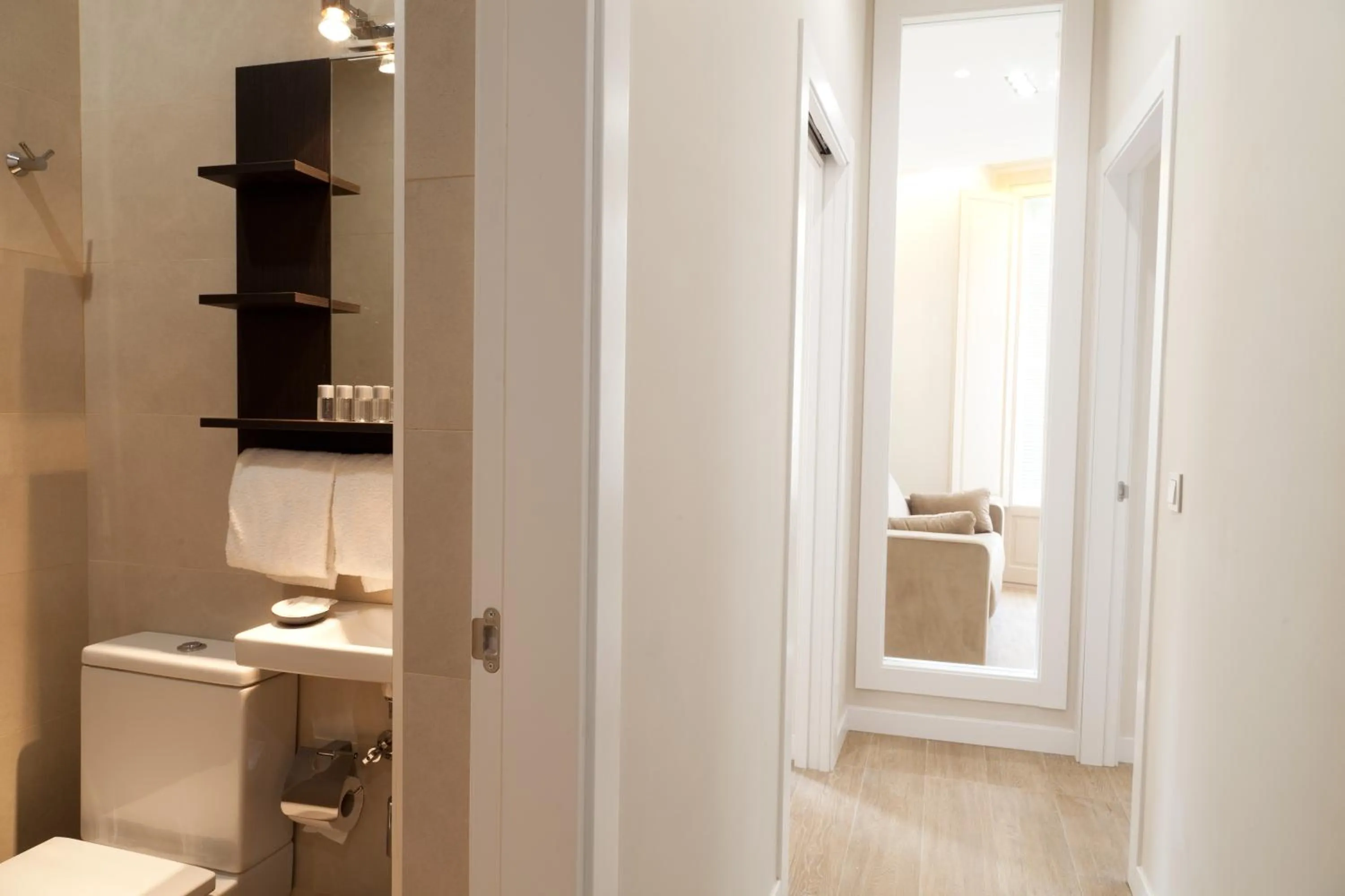 Bathroom in Apartamentos Pinar Malaga Centro