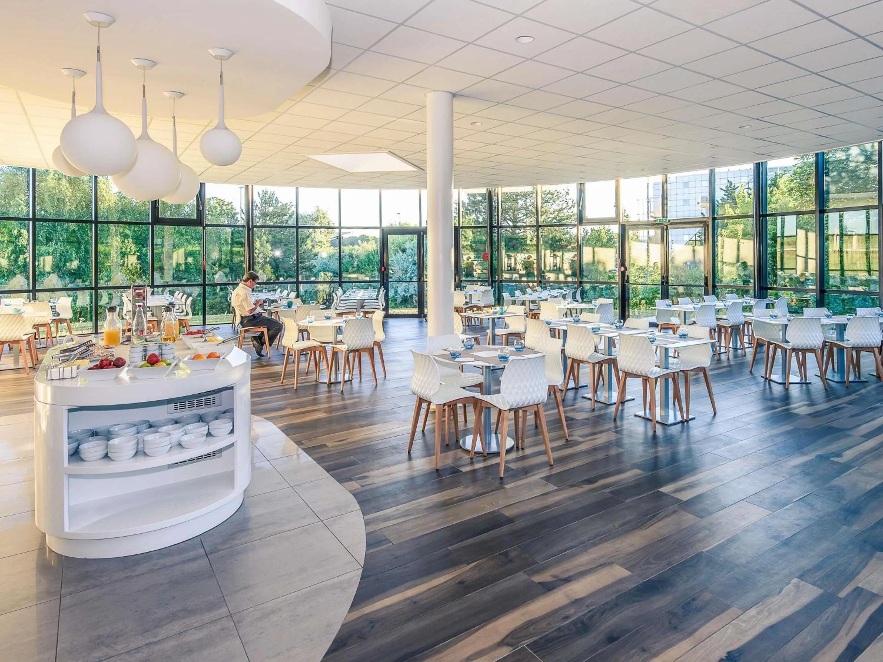 Breakfast in Mercure Poitiers Site du Futuroscope