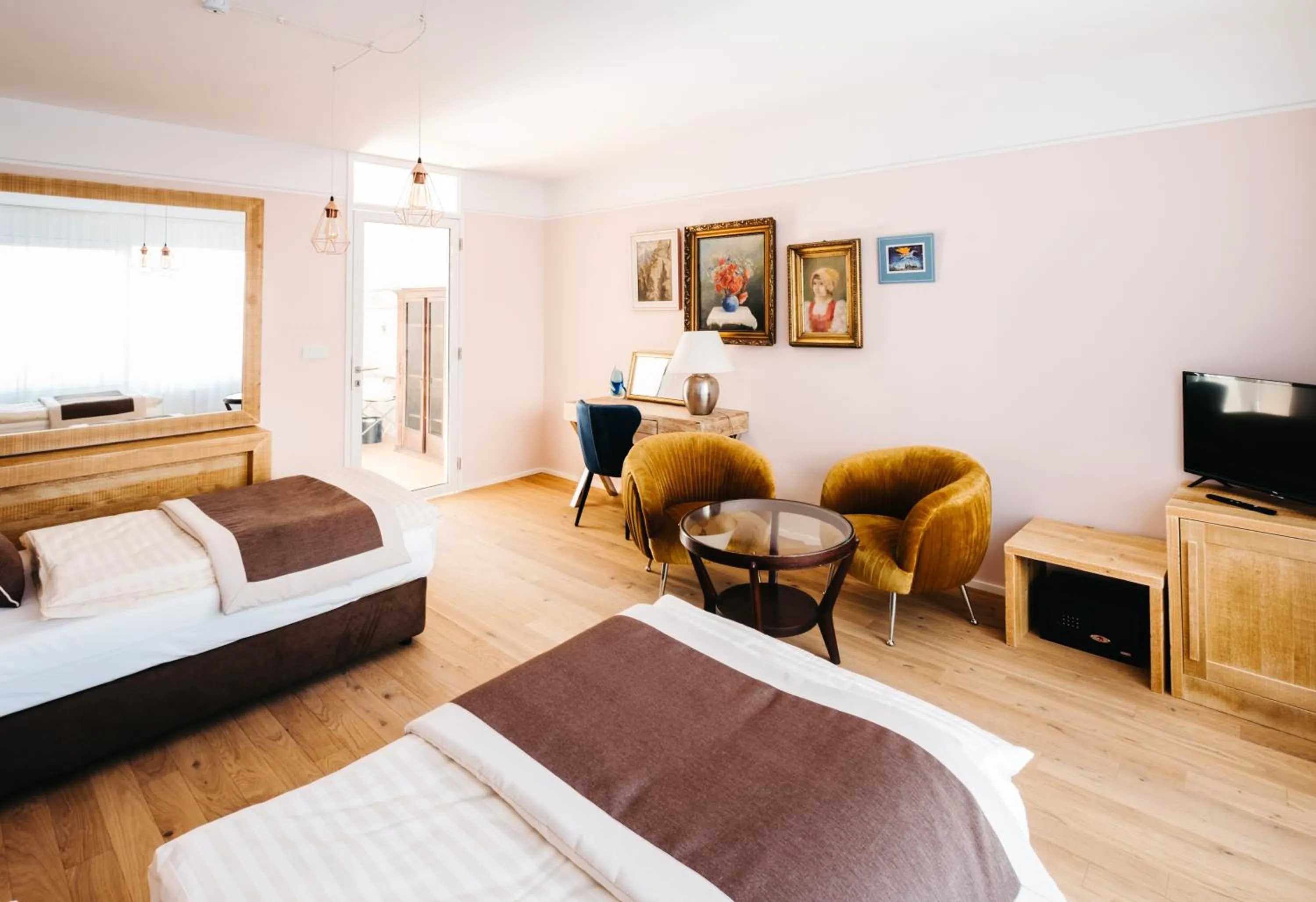 Photo of the whole room, Bed in Boutique hotel Corso