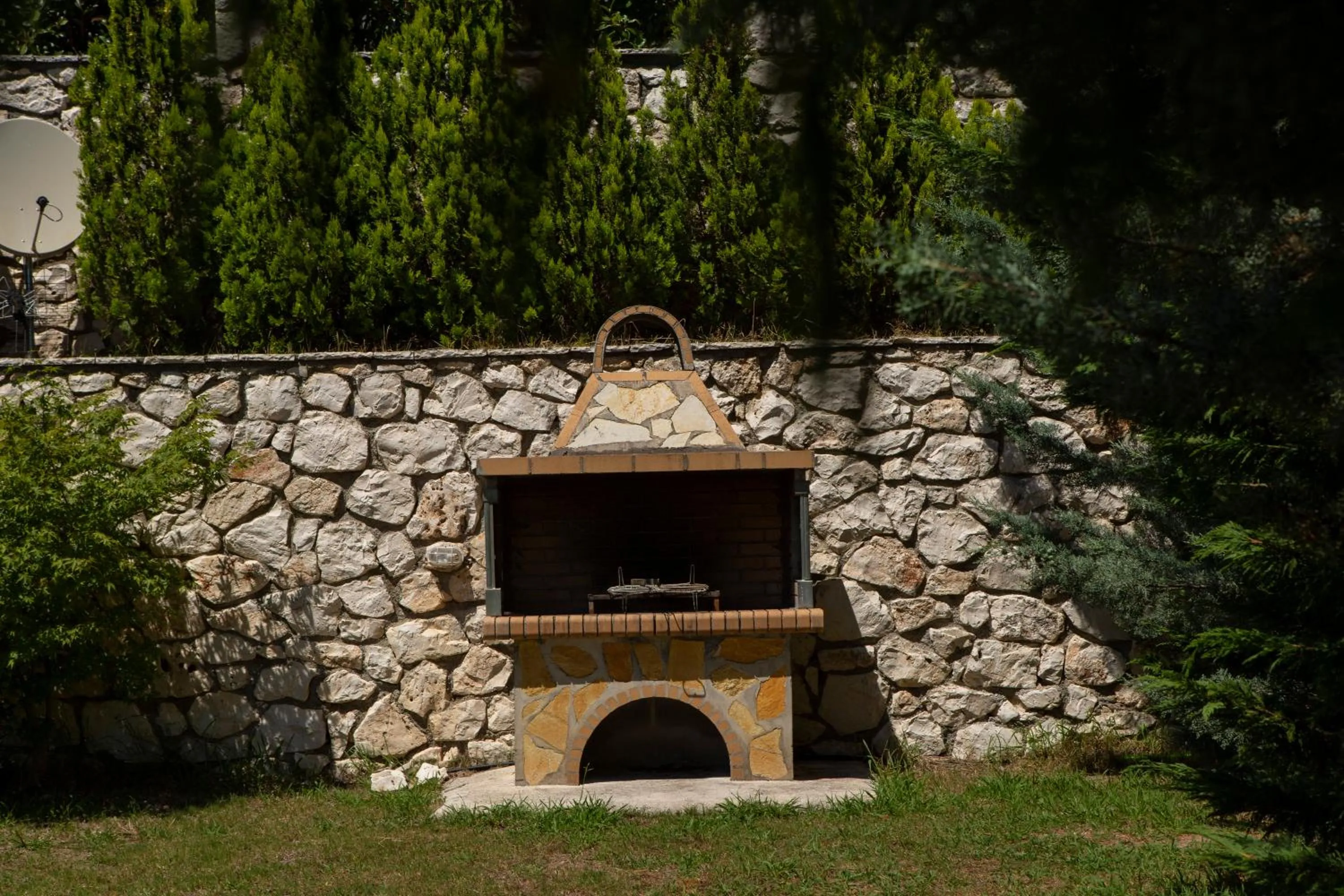 BBQ facilities in Dream View Villas