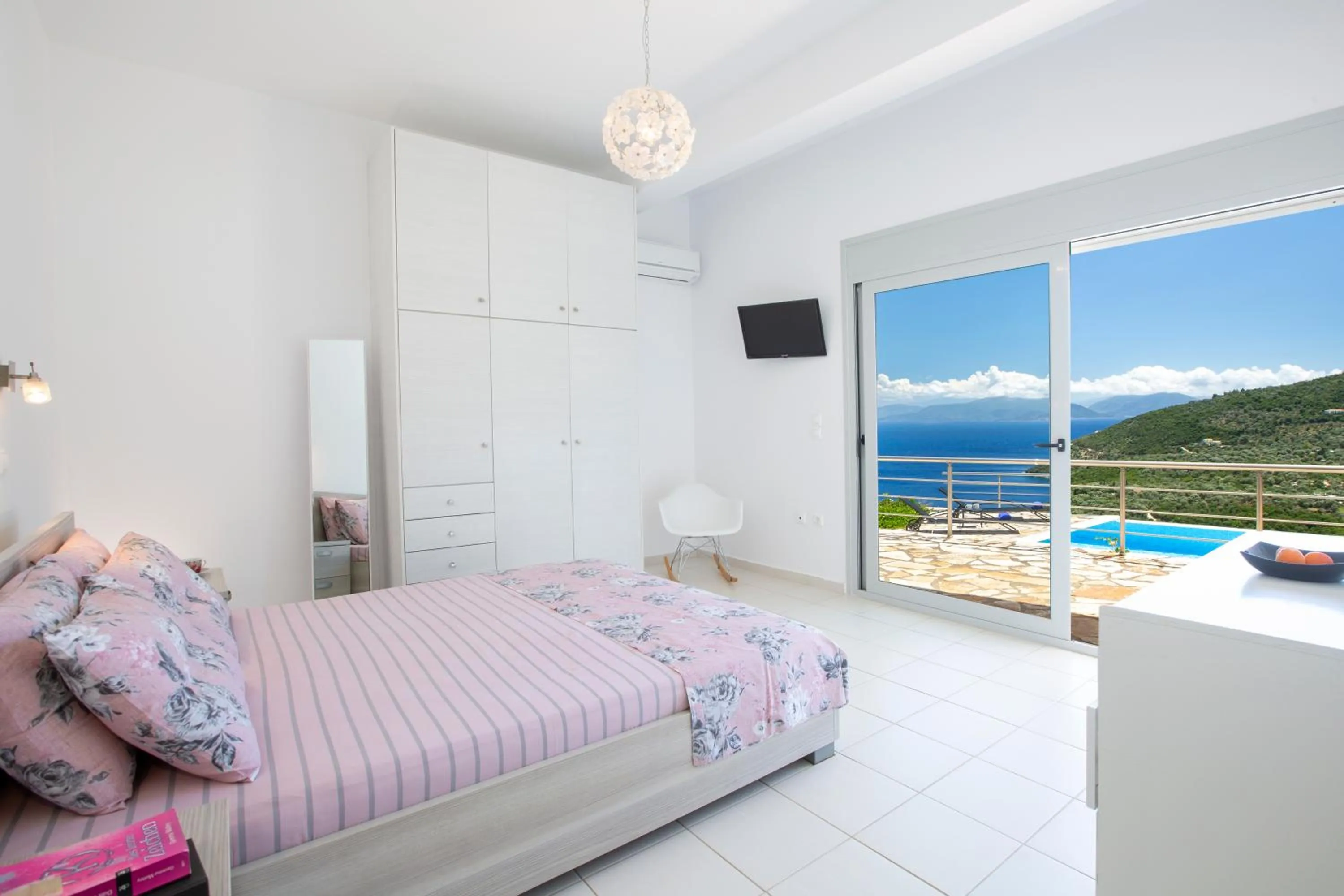 Photo of the whole room, Bed in Dream View Villas