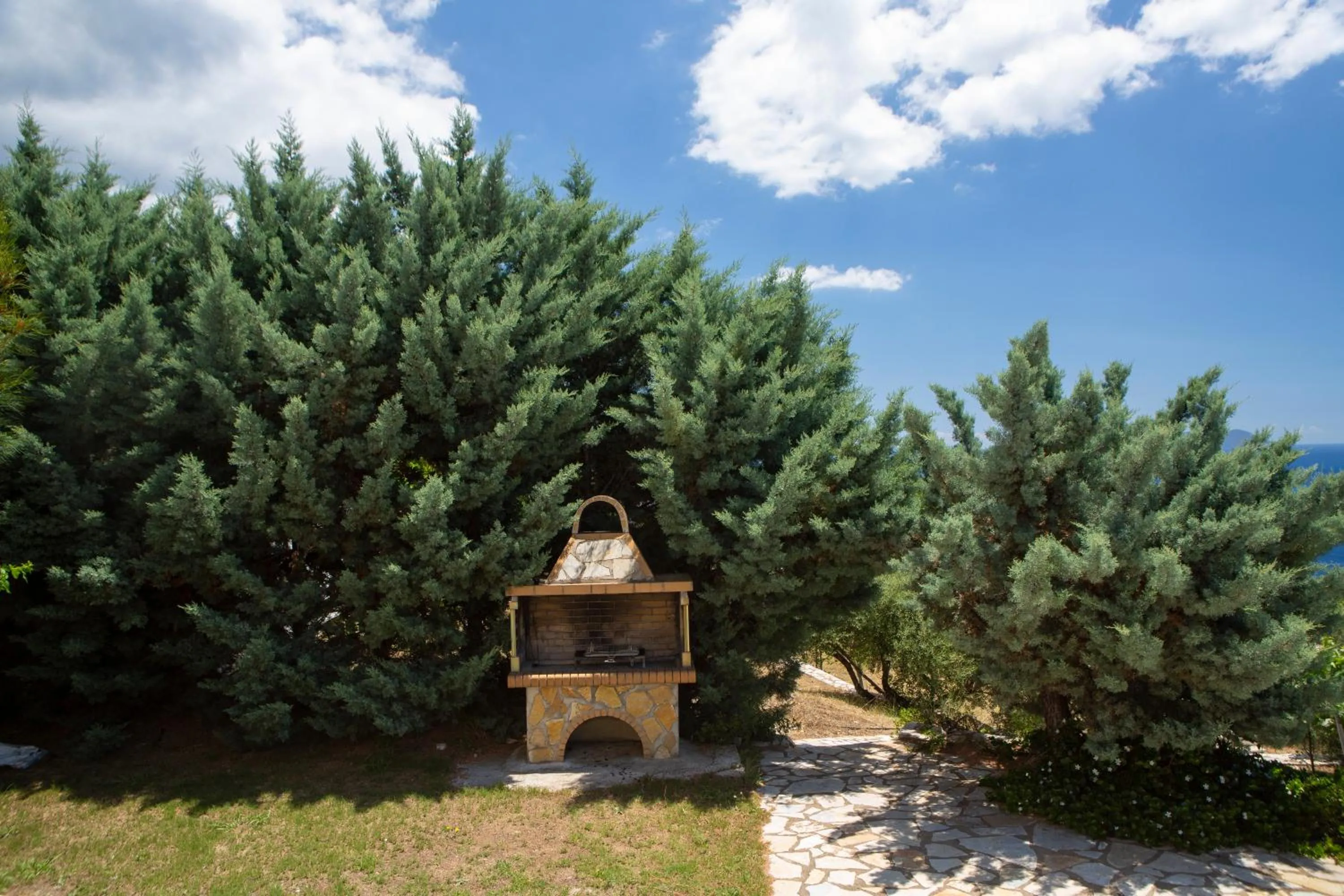 BBQ facilities in Dream View Villas