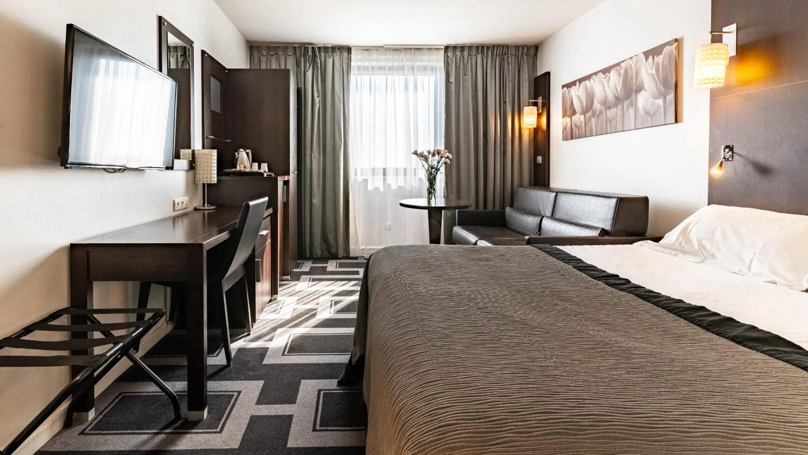 TV and multimedia, Bed in Holiday Inn Dijon Toison D'or by IHG