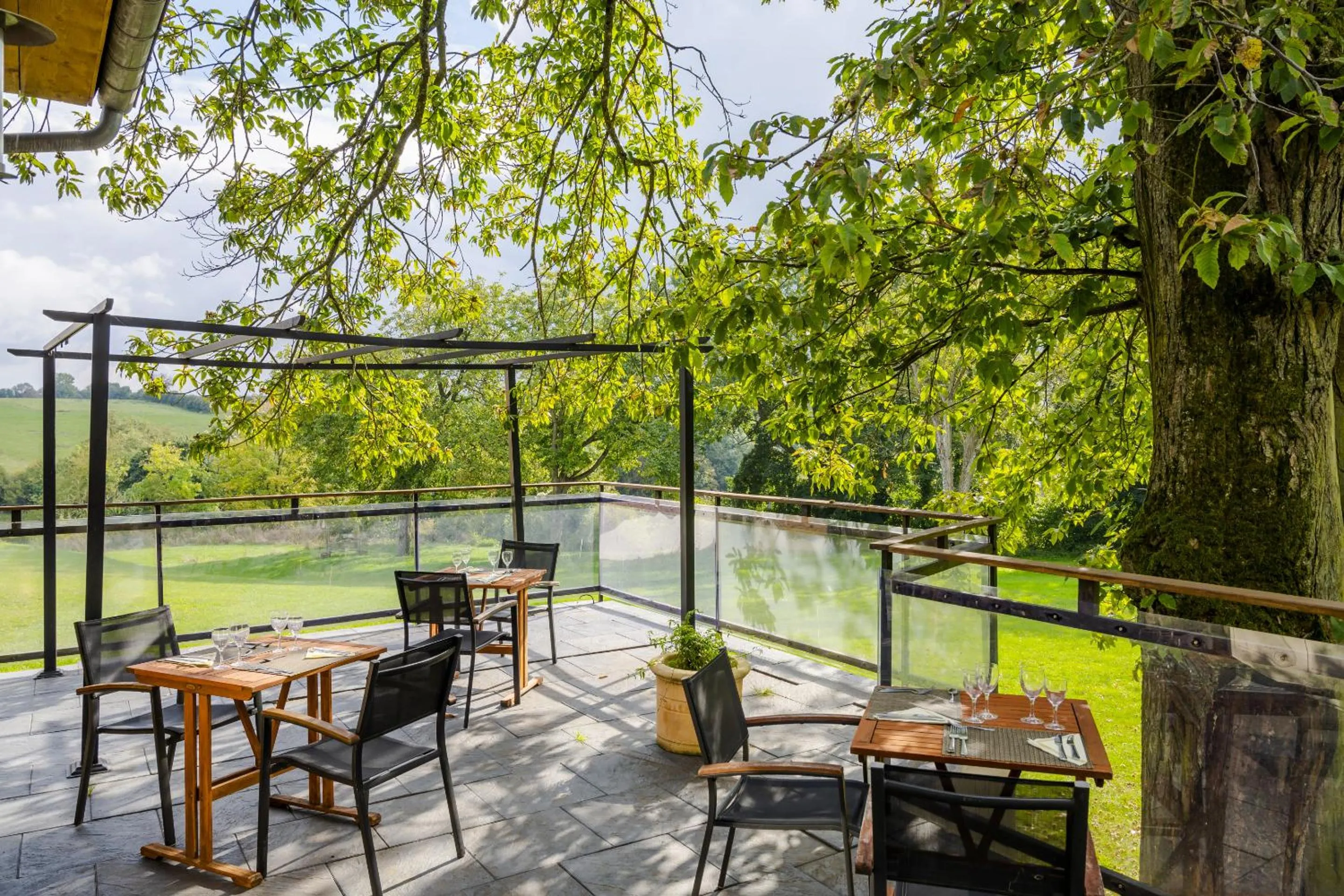 Patio in Les Lavandières de Fontaine