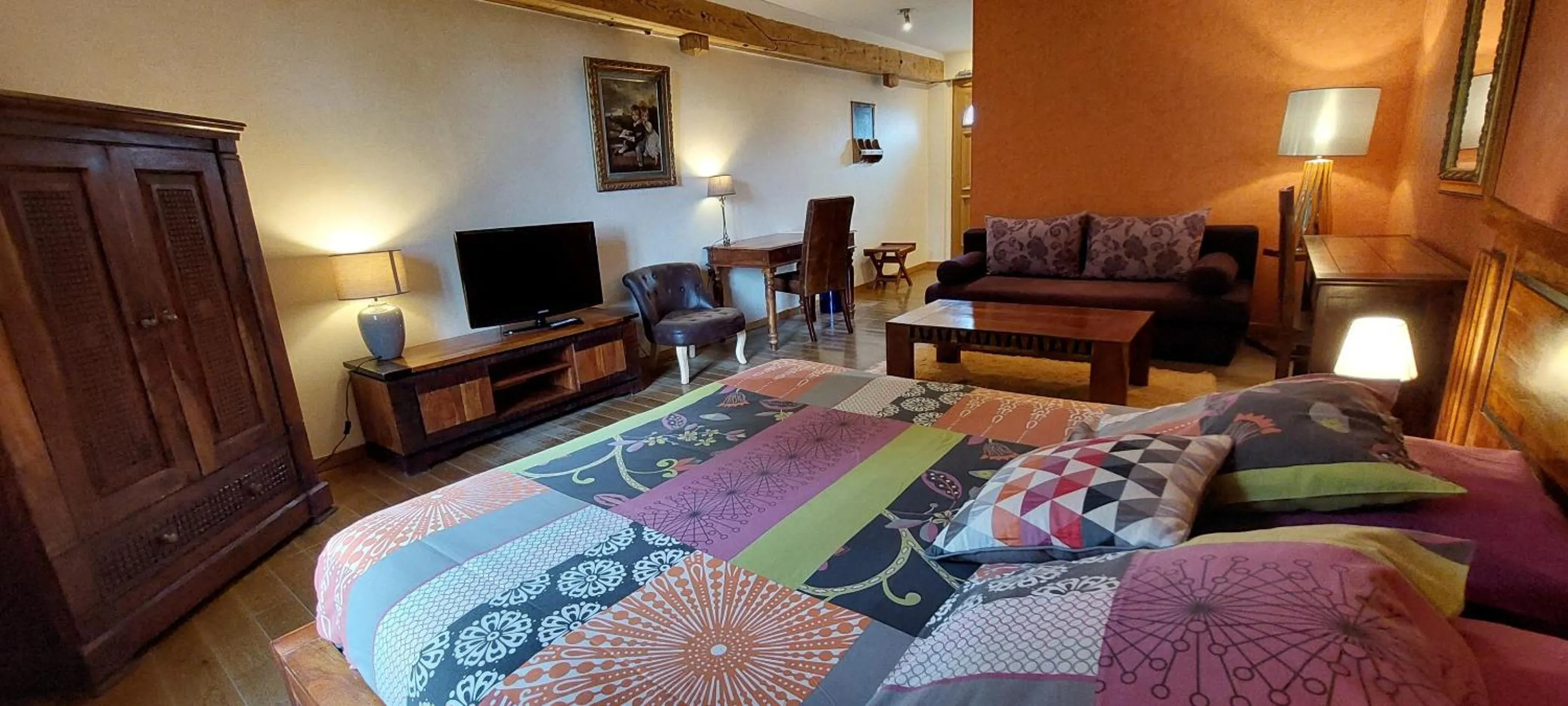 Bedroom in Les Lavandières de Fontaine