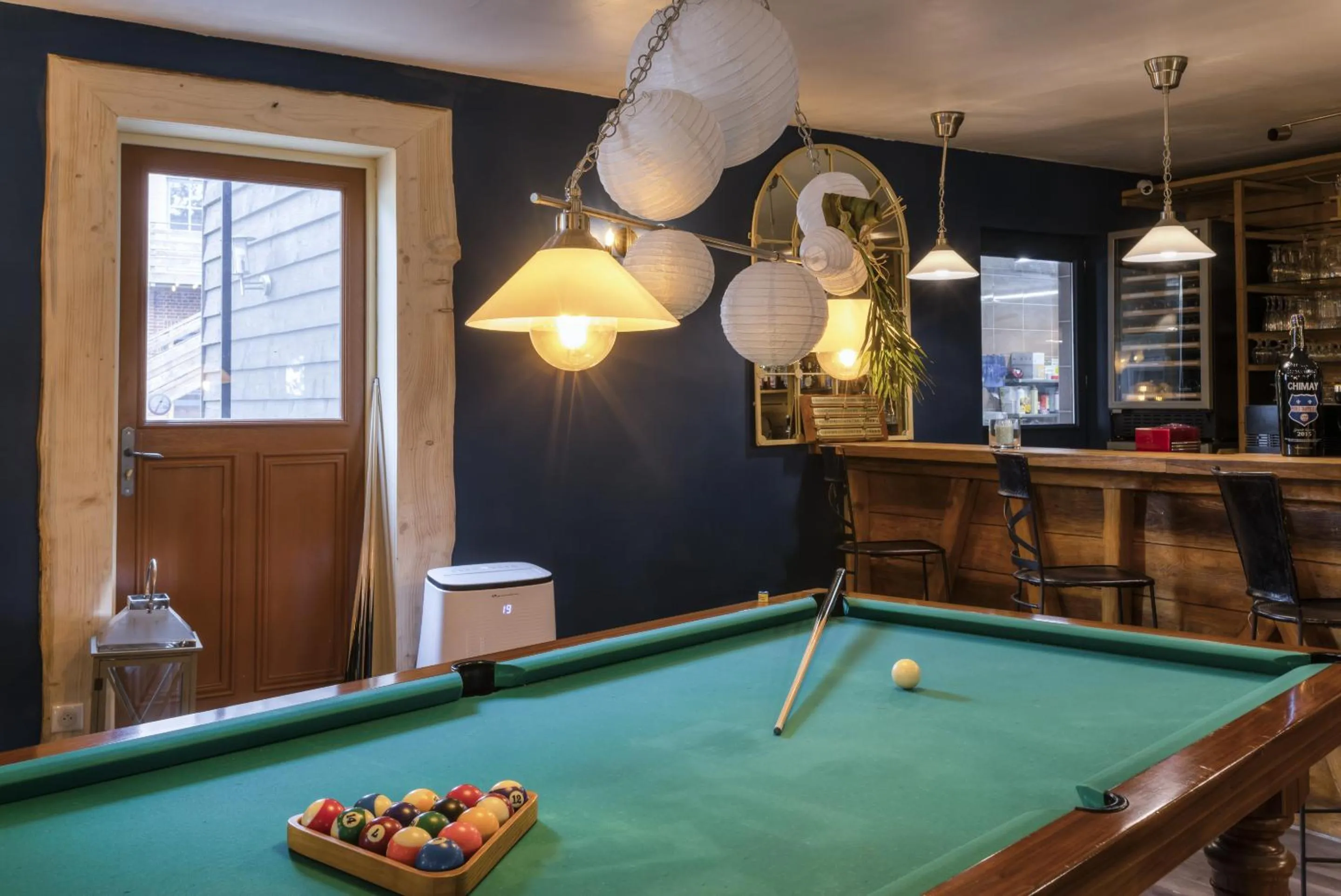 Lounge or bar in Les Lavandières de Fontaine