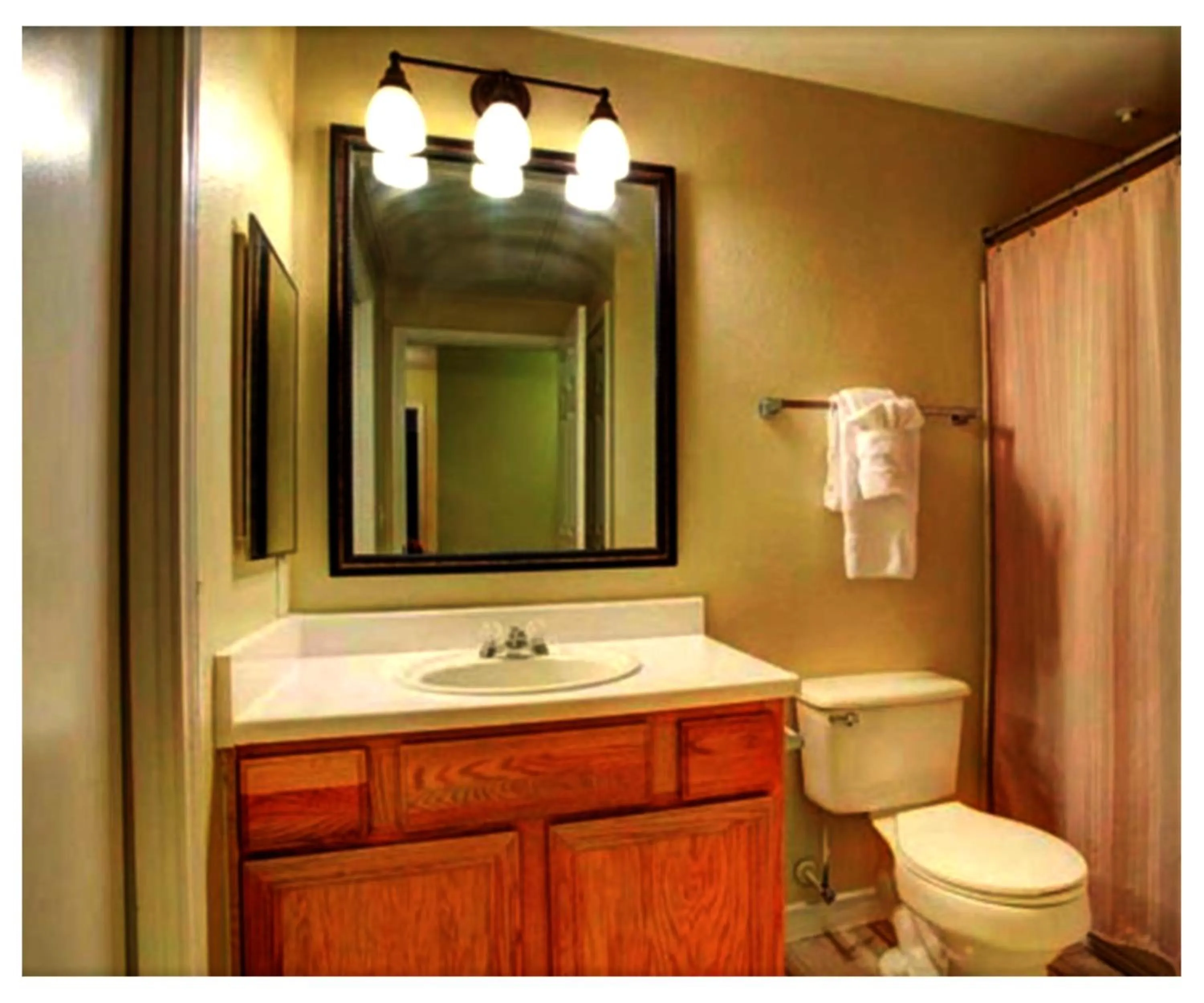 Bathroom in The Reside Fully Furnished Condos - Medical Stays Welcome