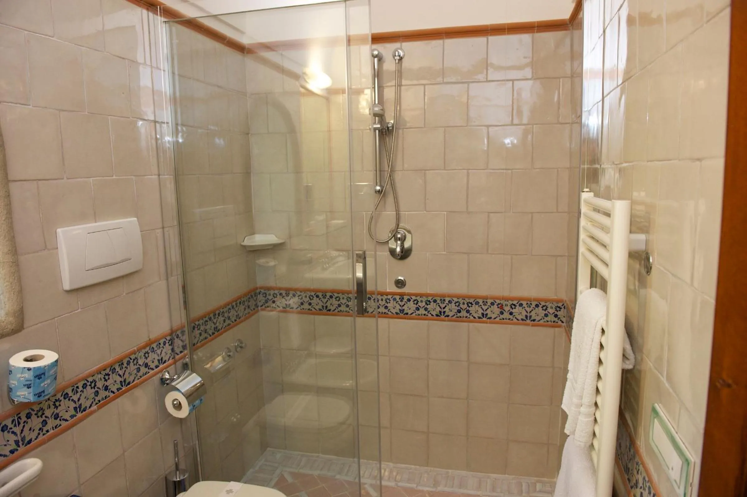 Shower in Hotel Villa Cimbrone